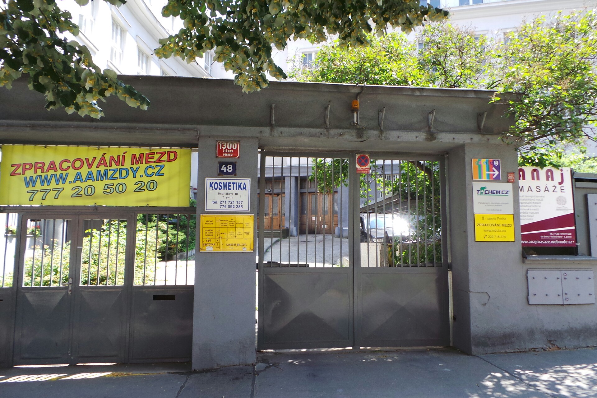 A - ÚČET, spol. s r.o.