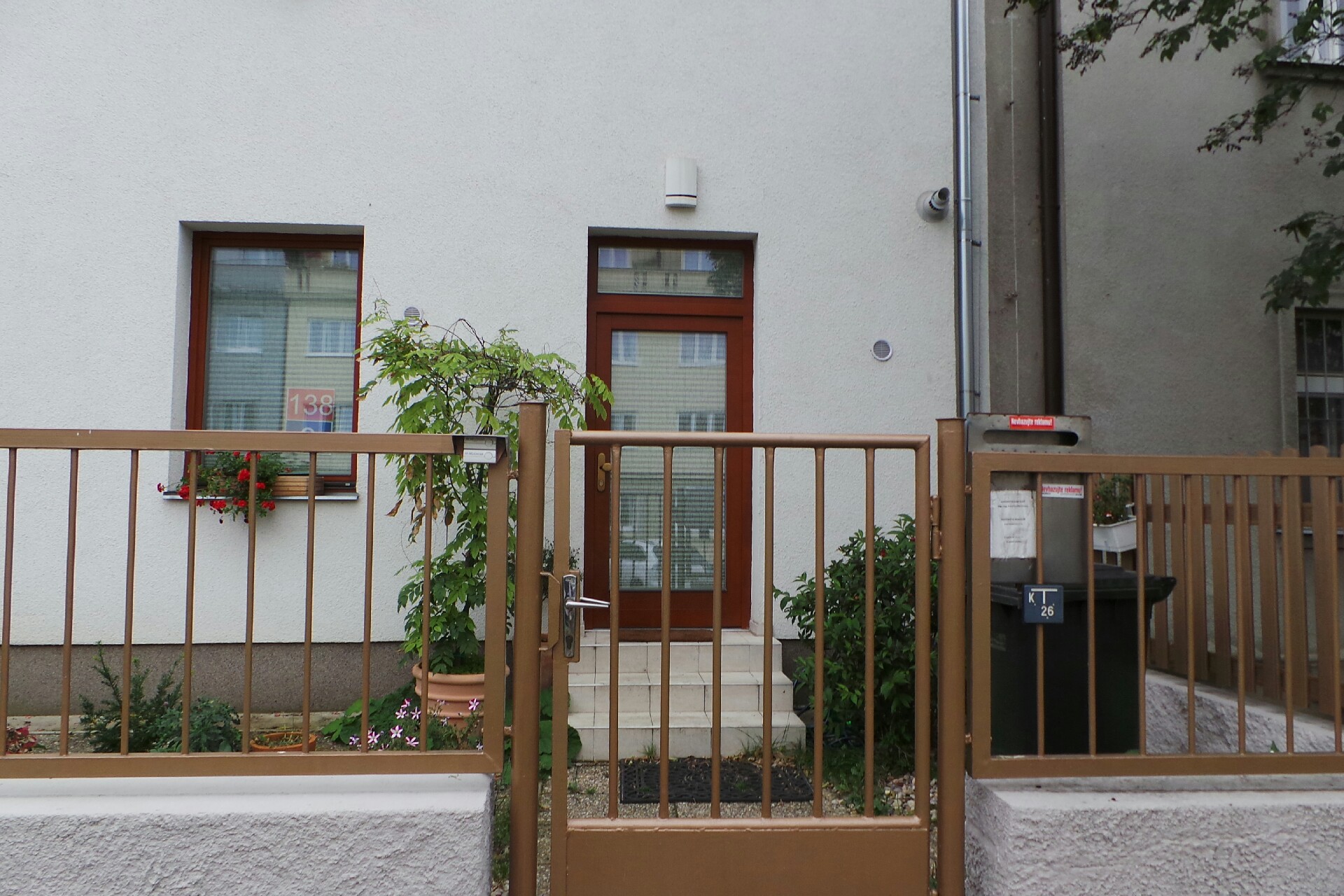 Mgr. Ing. Kateřina Melichová, advokát