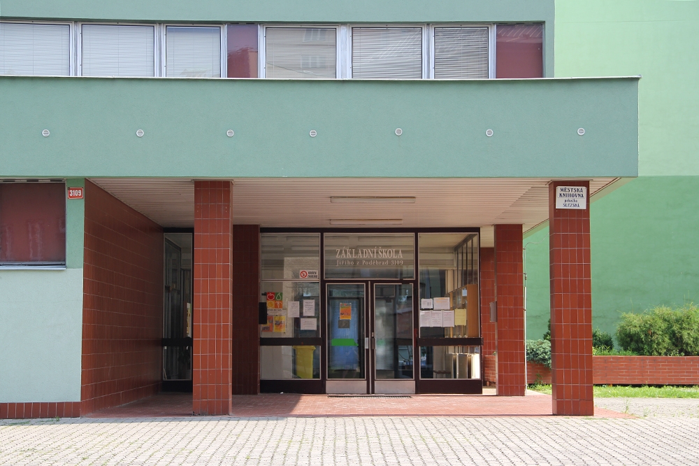 Městská knihovna F-M, pobočka 11.ZŠ