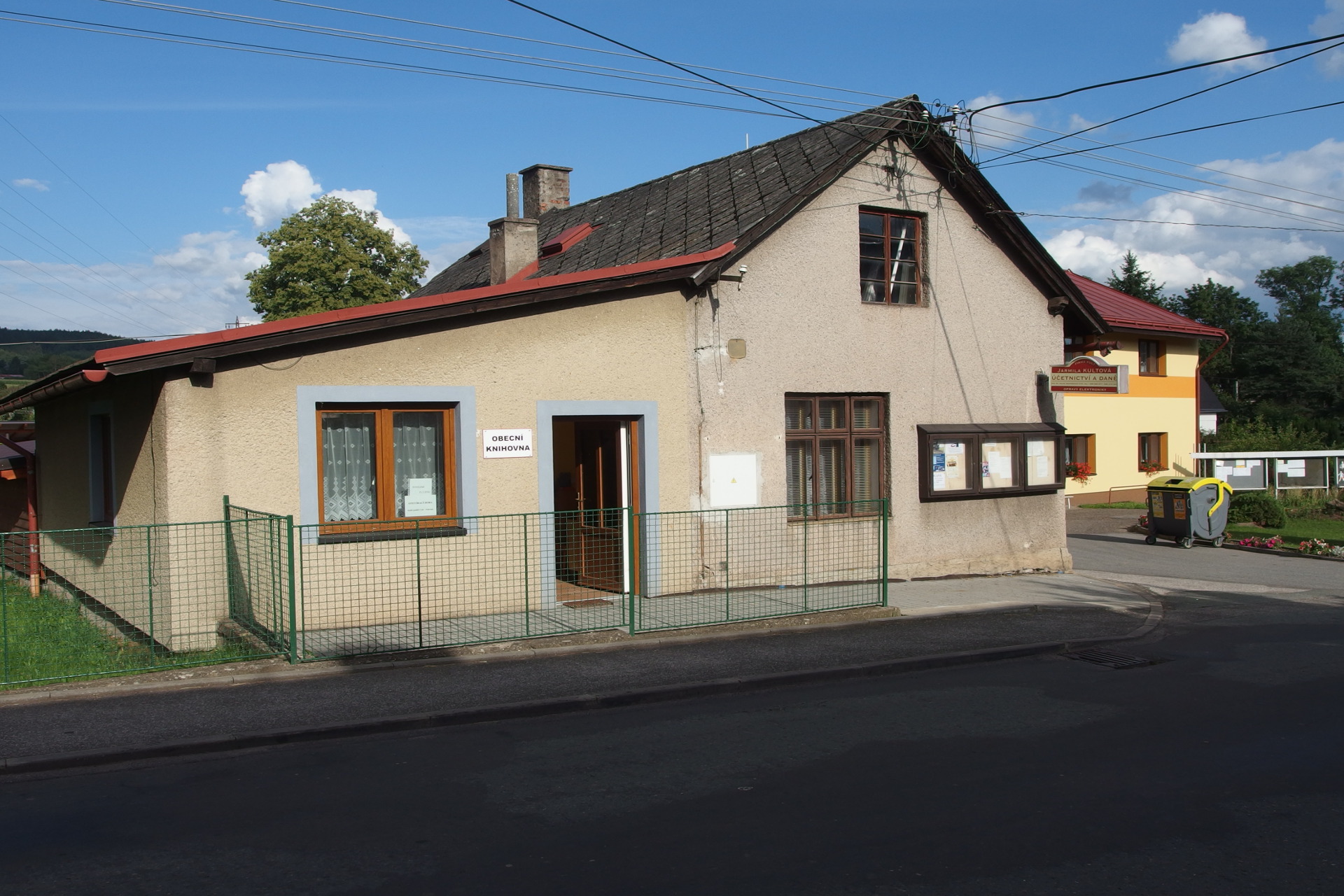 Obecní knihovna Velké Svatoňovice foto 1