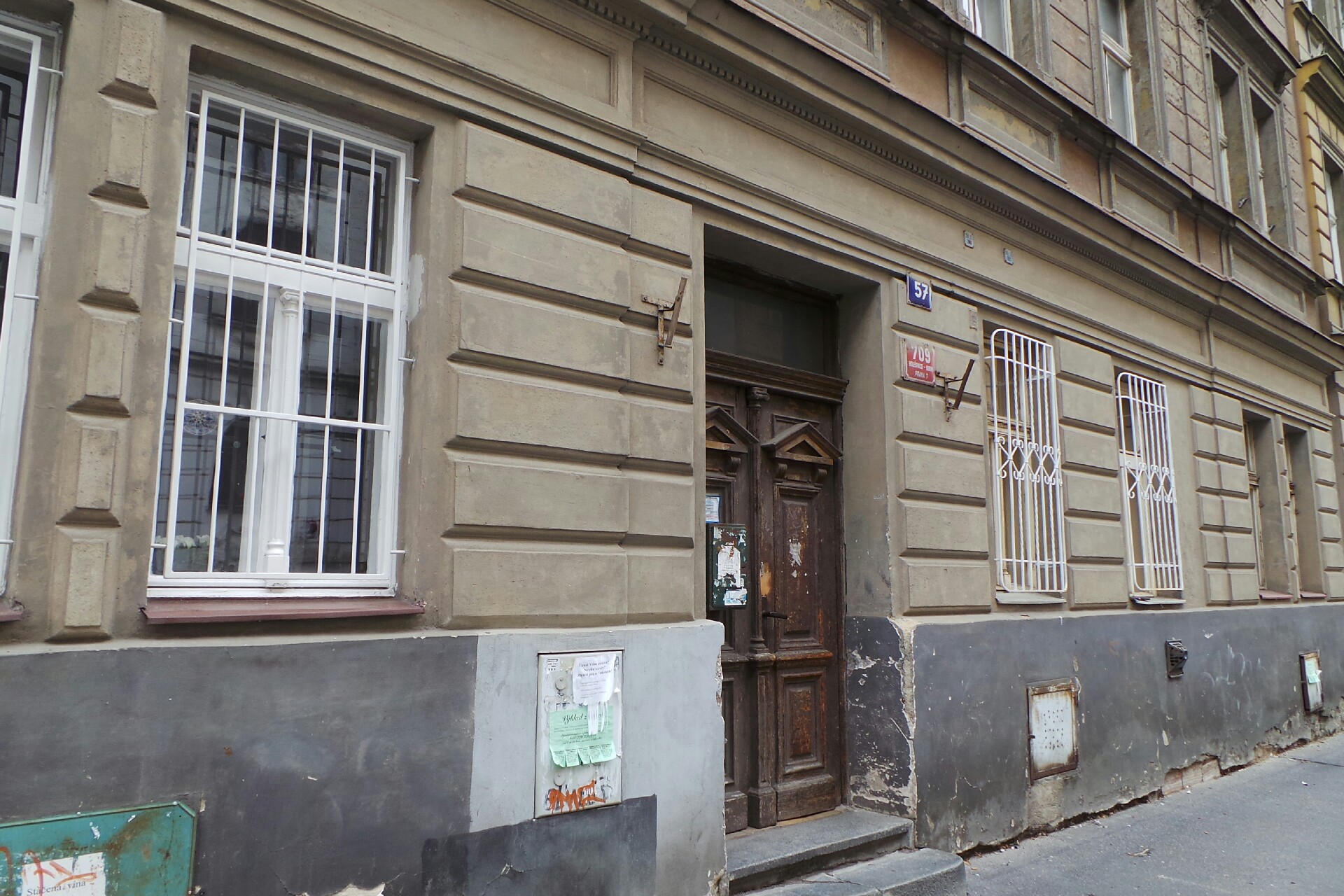 NUT'S PRODUCTION, o.p.s.