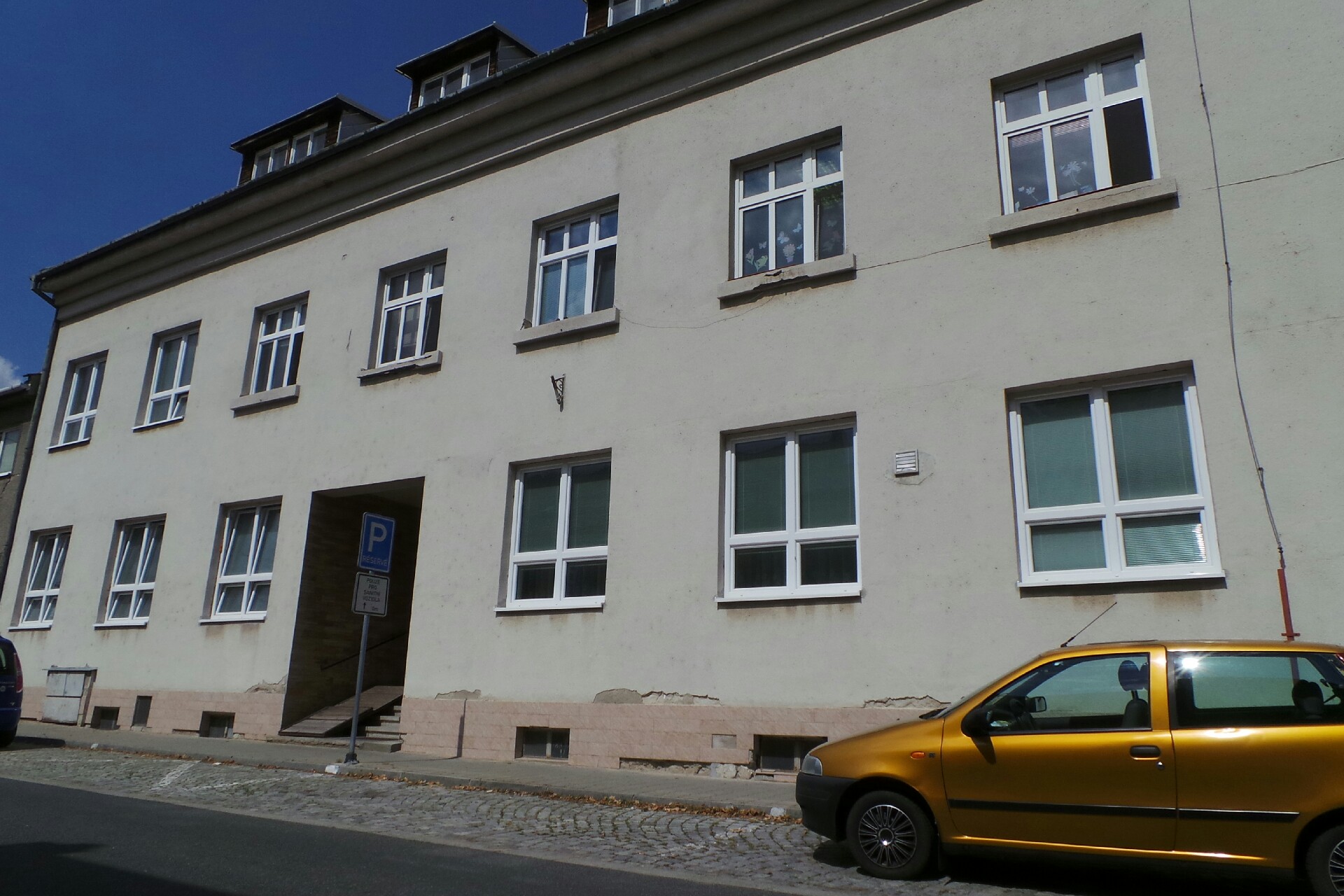 MUDr. Antonín Holuša