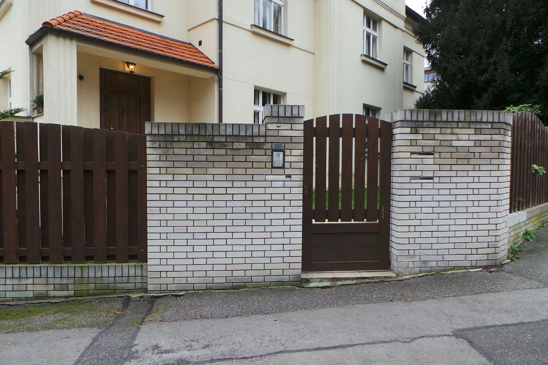 Ivona Pažoutová - kovoobráběcí stroje