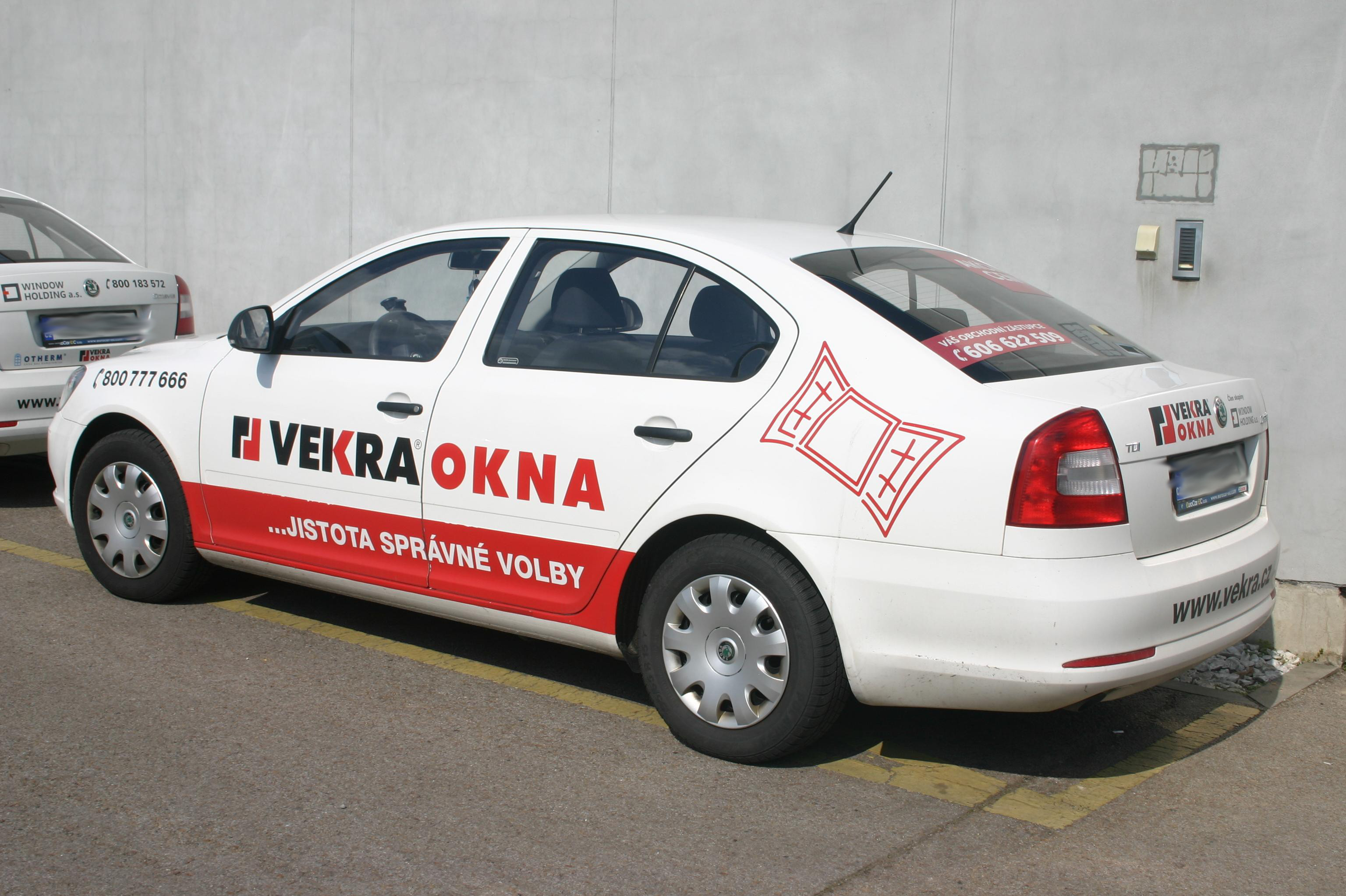 VEKRA - okna a dveře - sklad