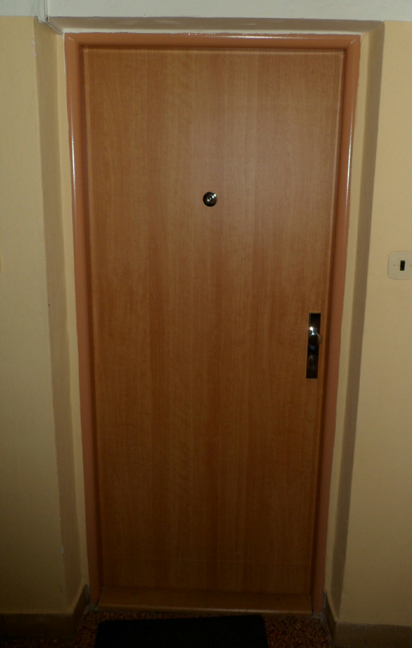 Renovia - RENOVACE DVEŘÍ, ZÁRUBNÍ a UMAKARTU foto 5