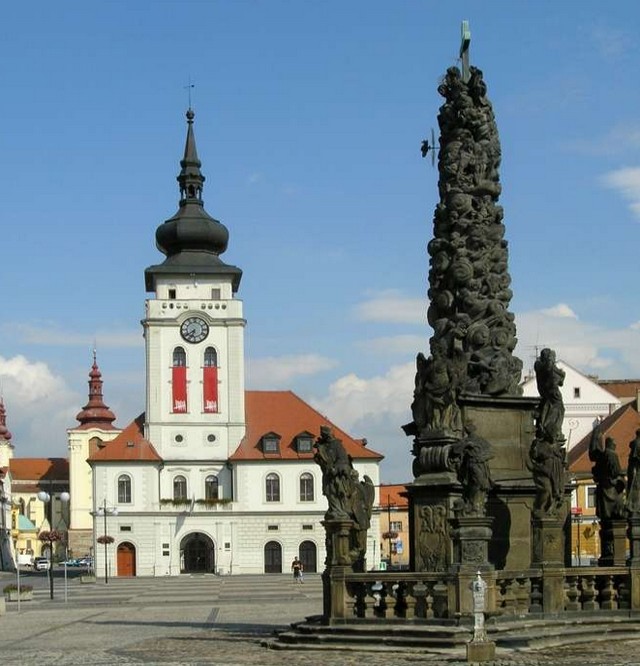 MĚSTSKÝ ÚŘAD - ŽATEC foto 2