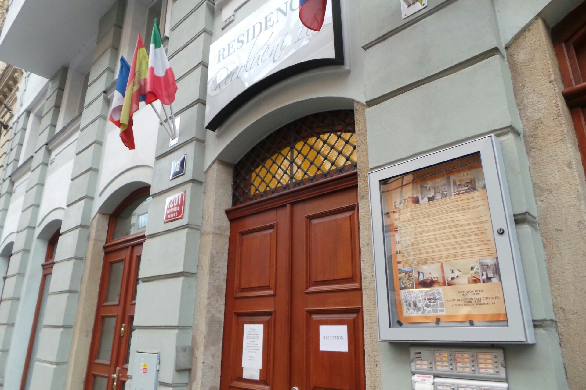 Salvator Superior Apartments