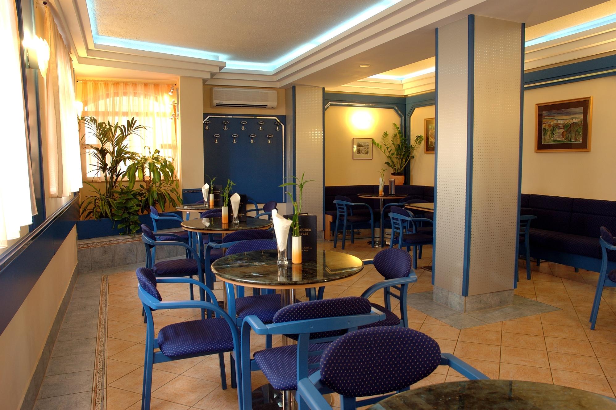 Kavárna a cukrárna MIX