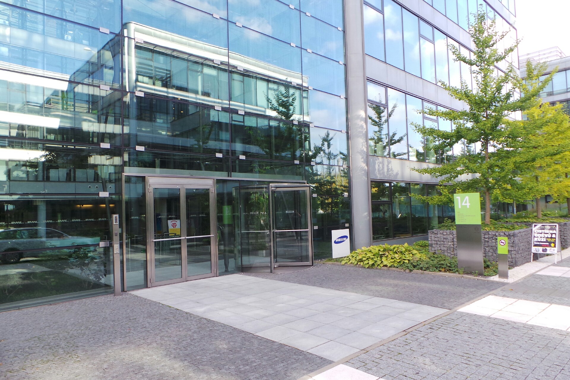 Mgr. Petr Burzanovský, advokát