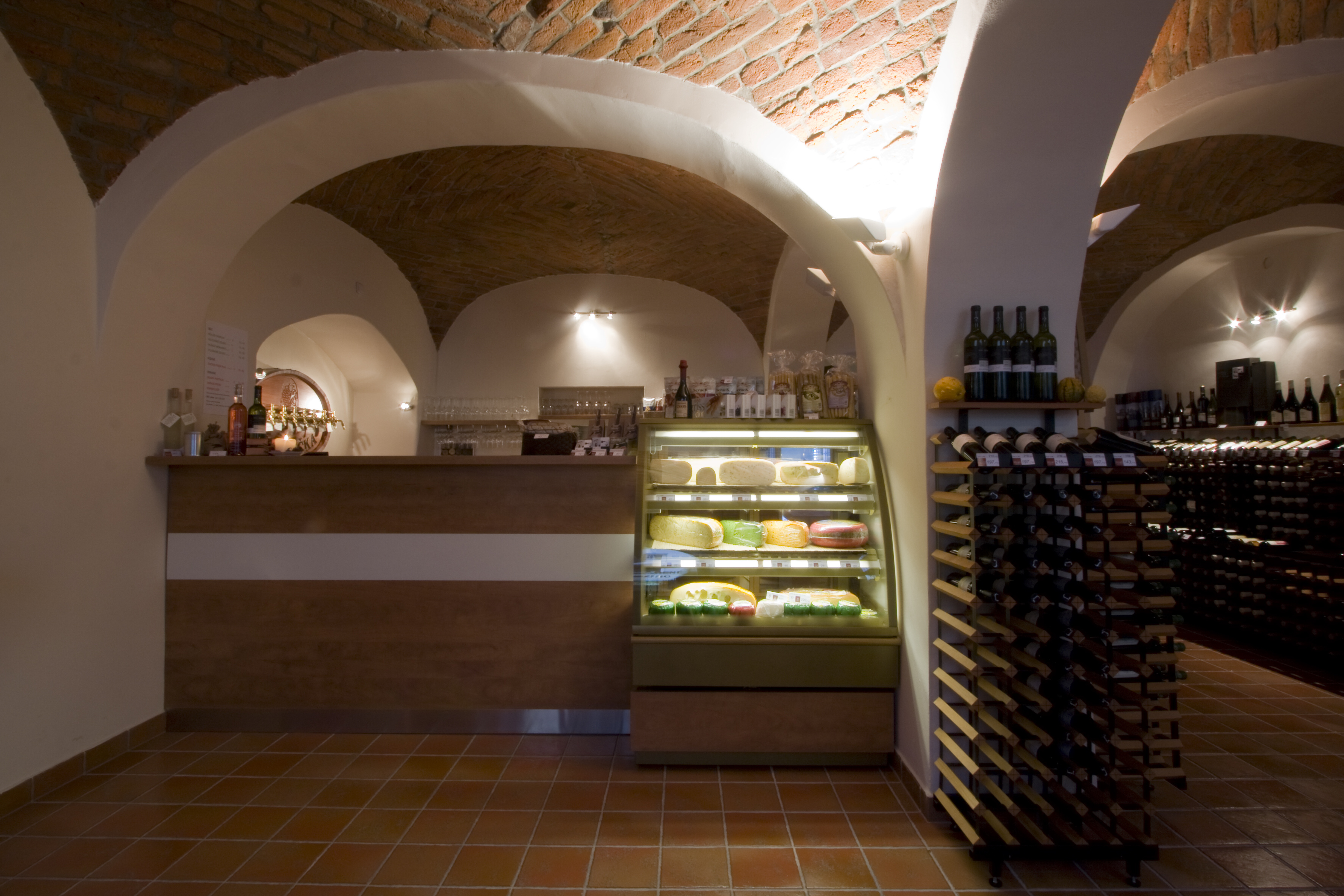 Vinotéka VÍNO HRUŠKA foto 2