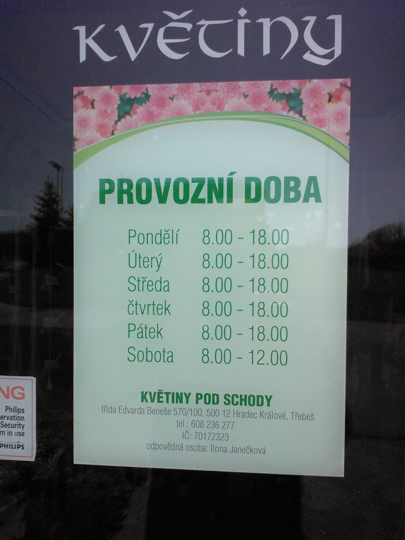 Květiny pod schody foto 1