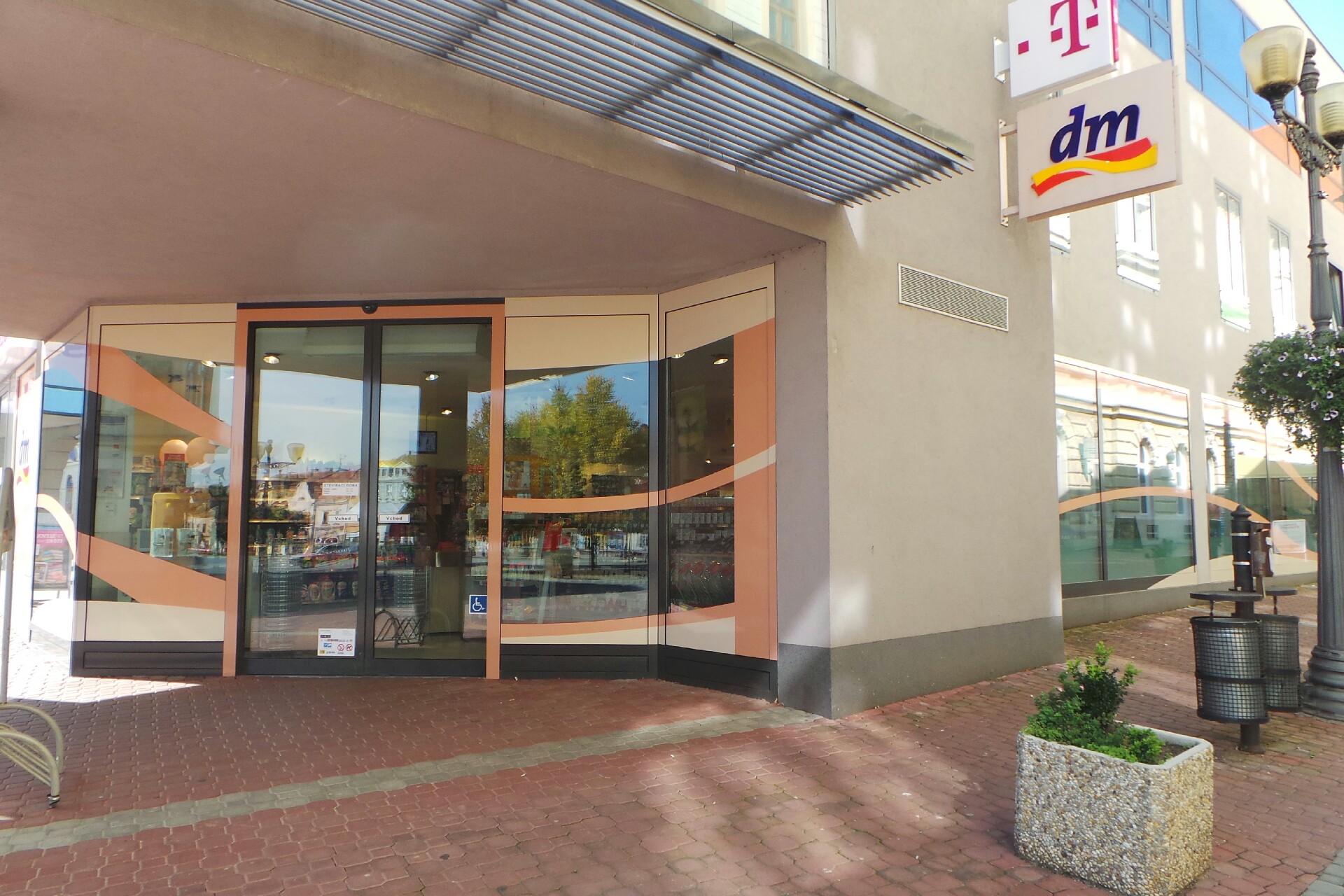 dm drogerie markt s.r.o.