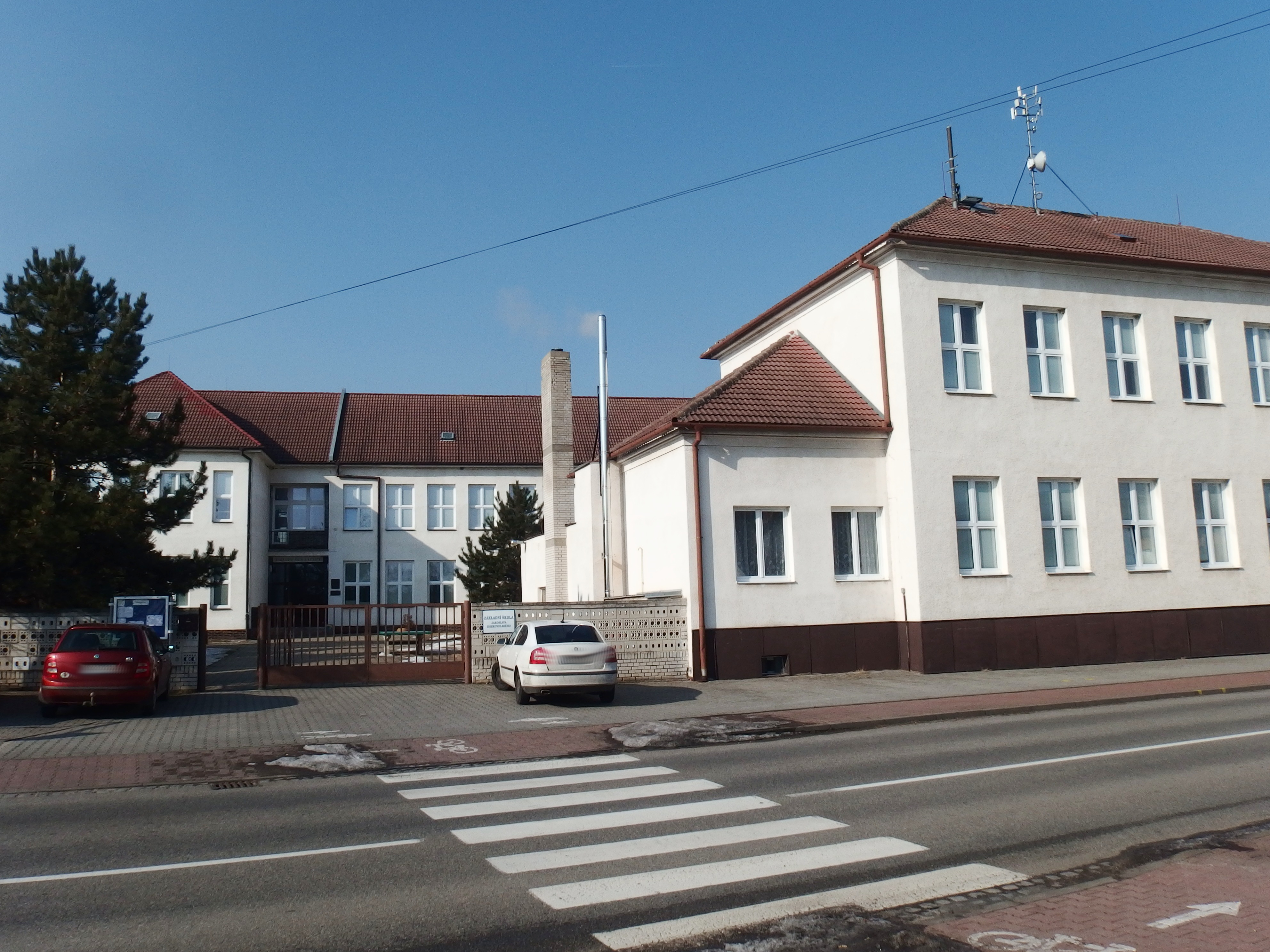 Základní škola Jaroslava Dobrovolského, Lužice, příspěvková organizace