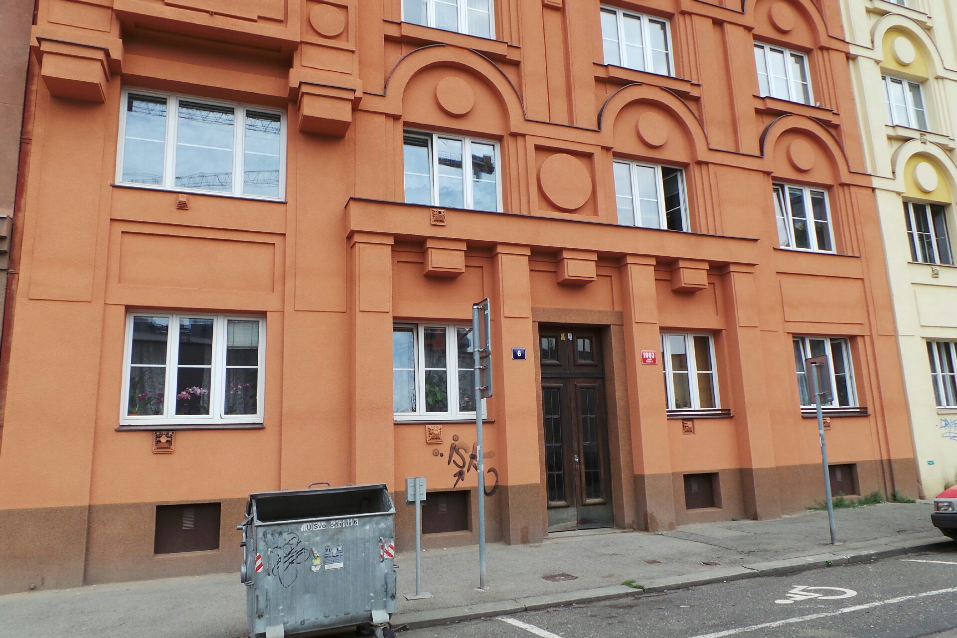 Chačik Chačatrjan - Zámečnictví Praha a okolí