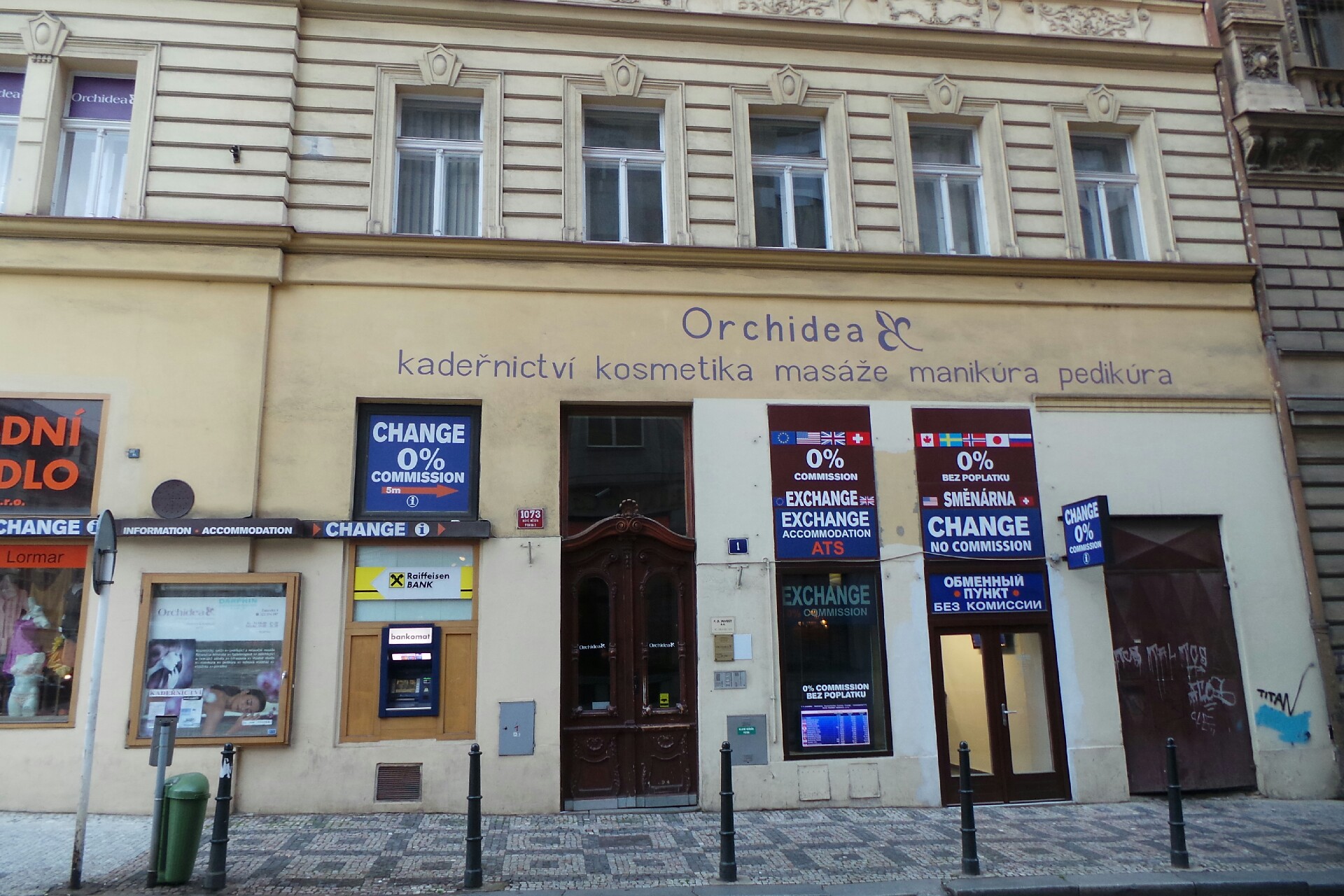 Raiffeisenbank - bankomat