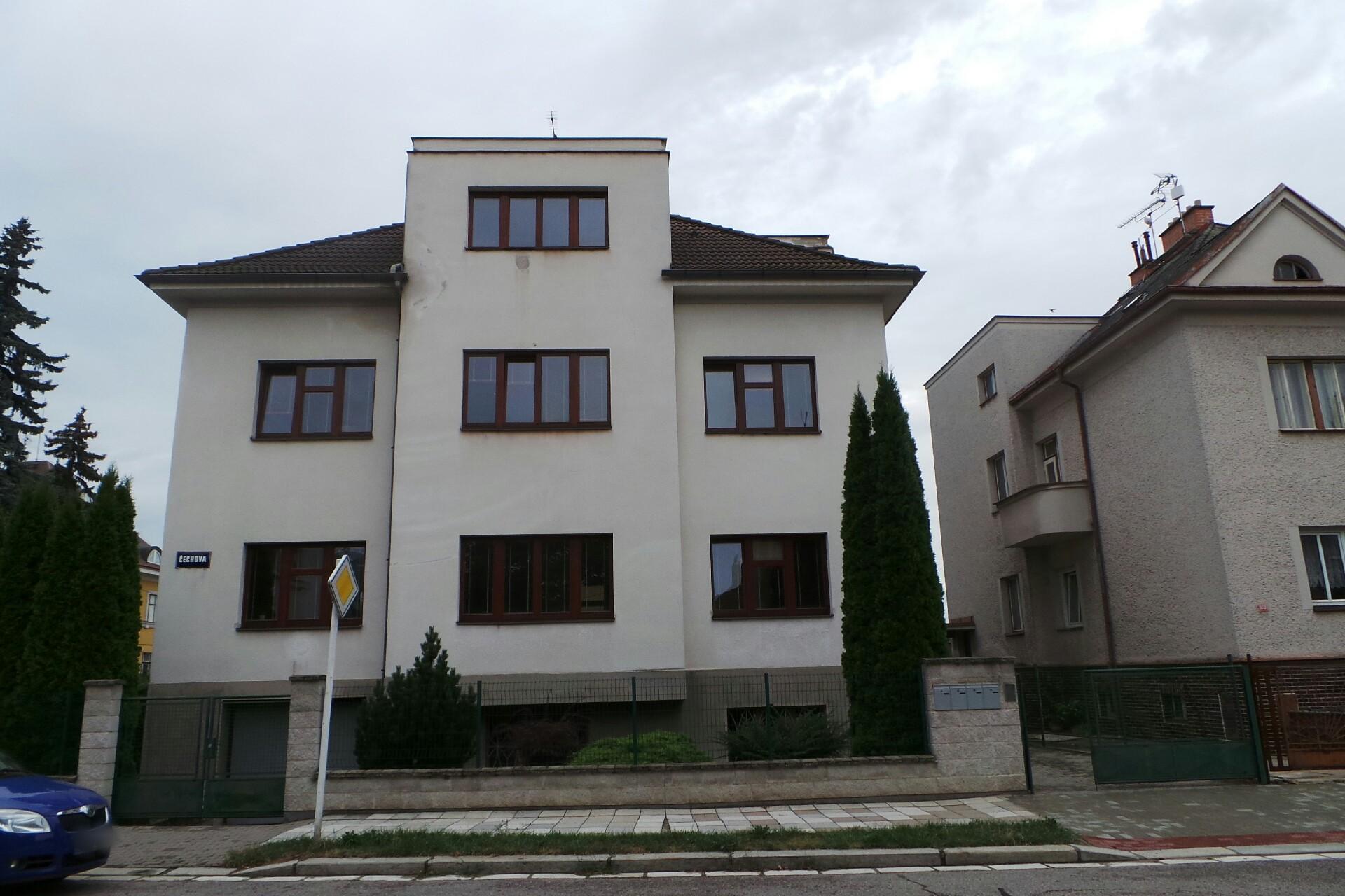 SPIRIT RACING, s.r.o.