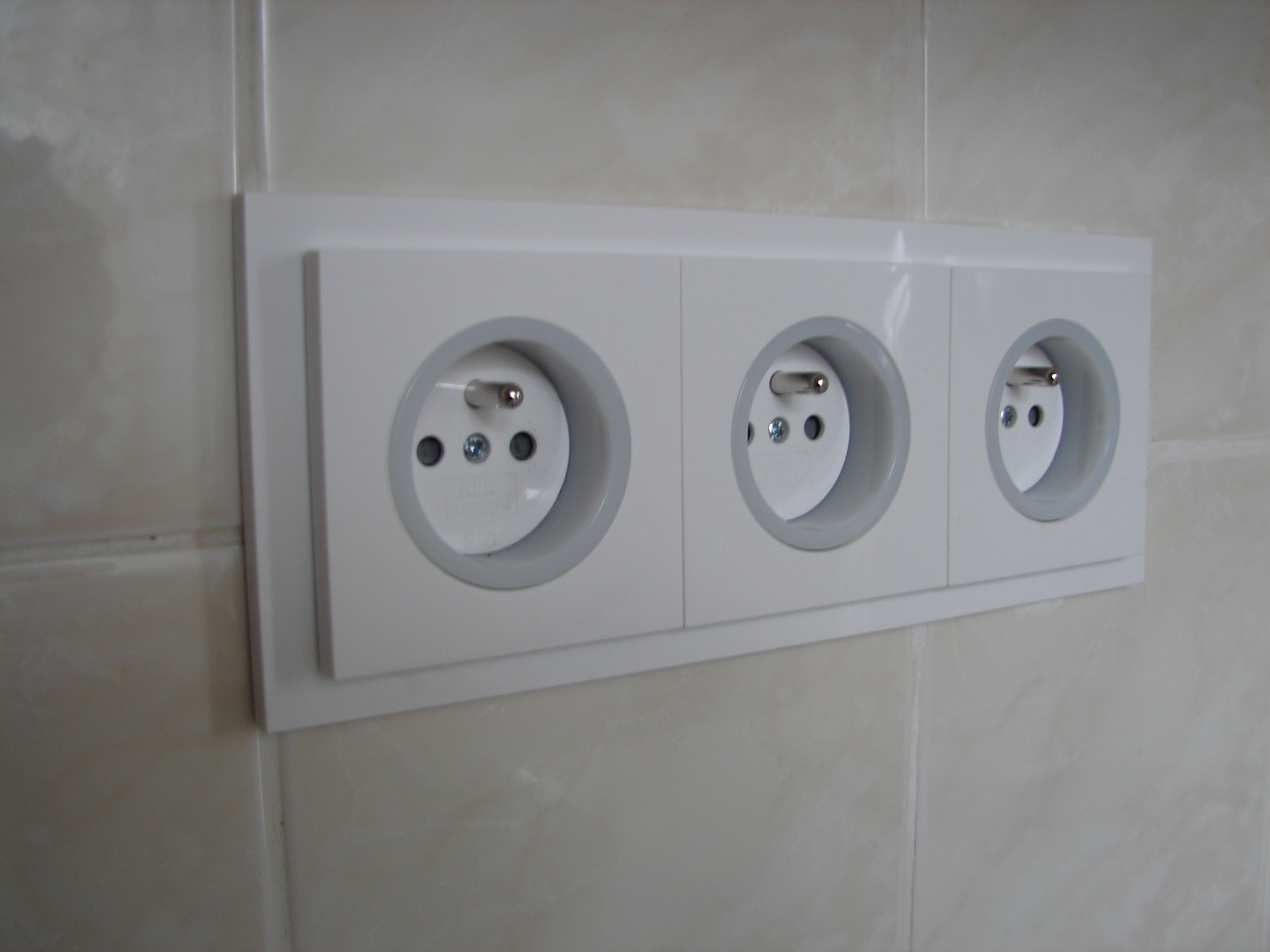 Jan Čermák - elektroinstalace a elektromontáže foto 2