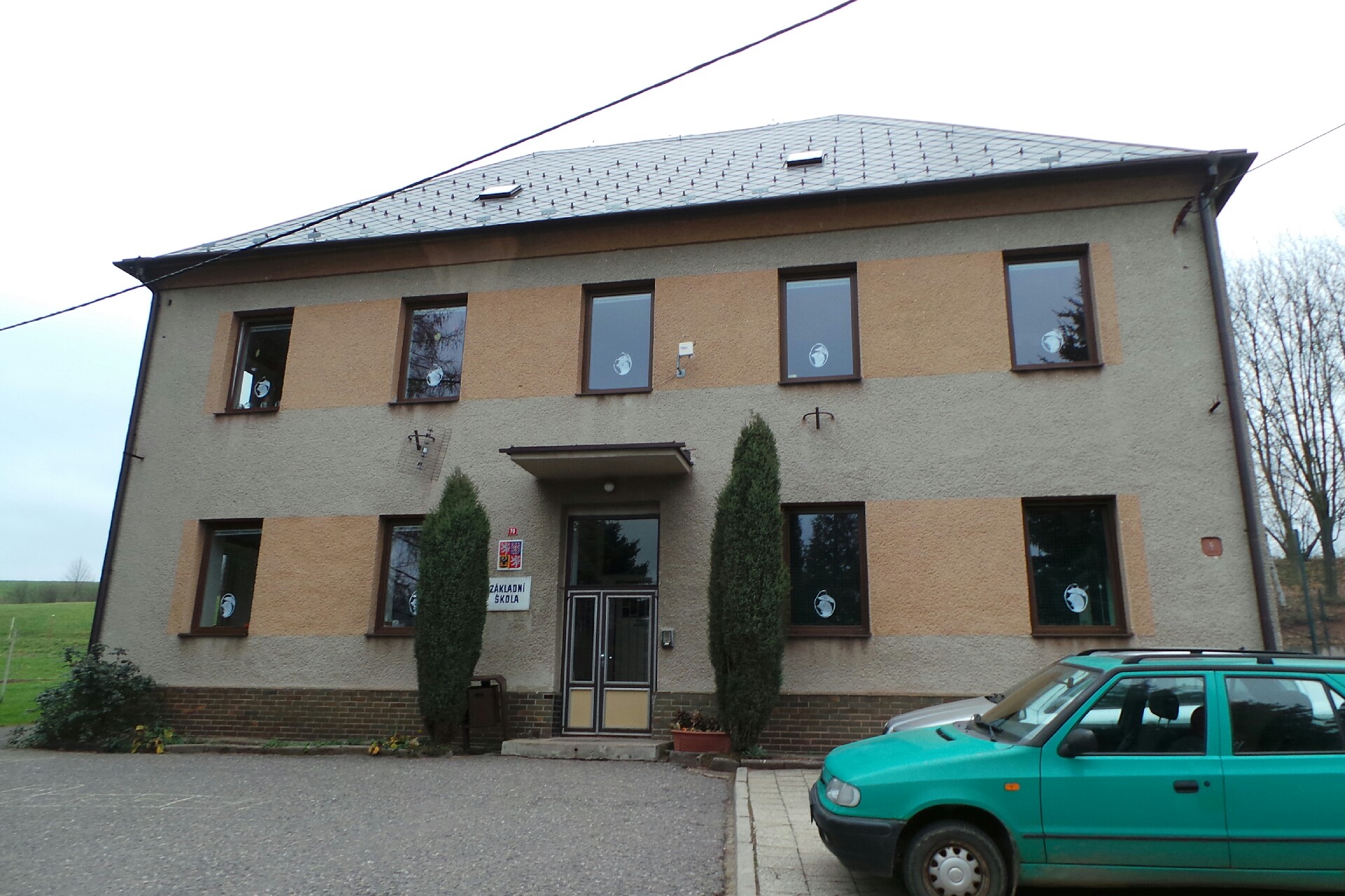 Základní škola Ostrov