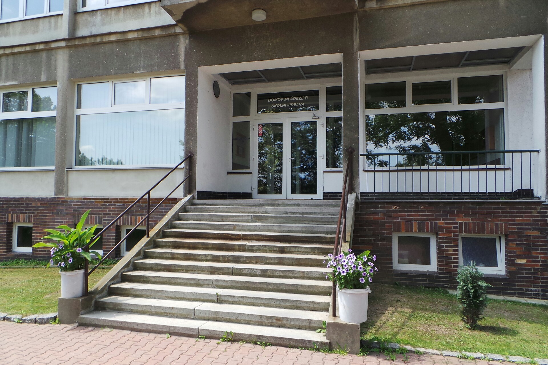 Střední škola strojní, stavební a dopravní Liberec - domov mládeže