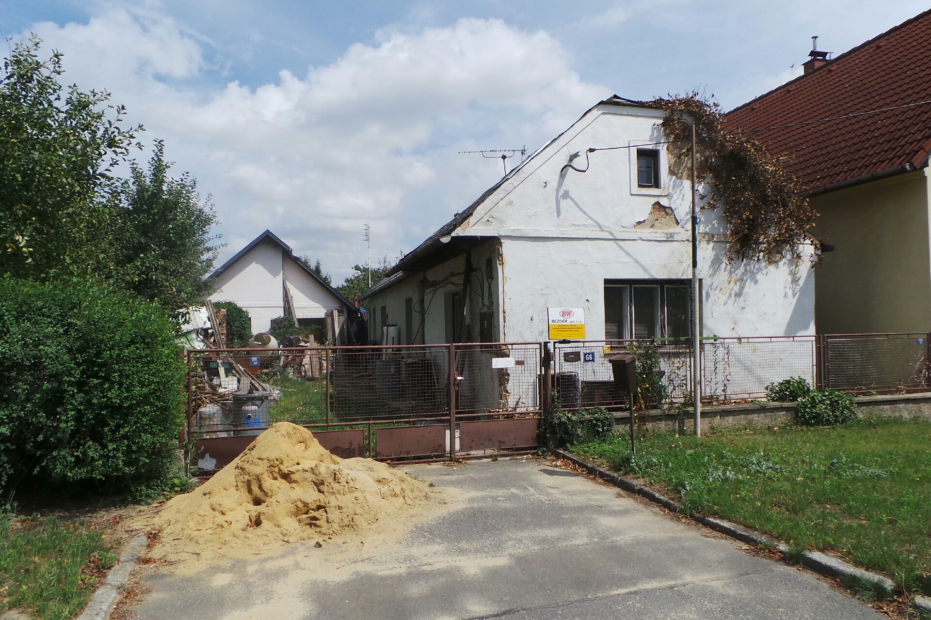 BEZDĚK, spol. s r.o.