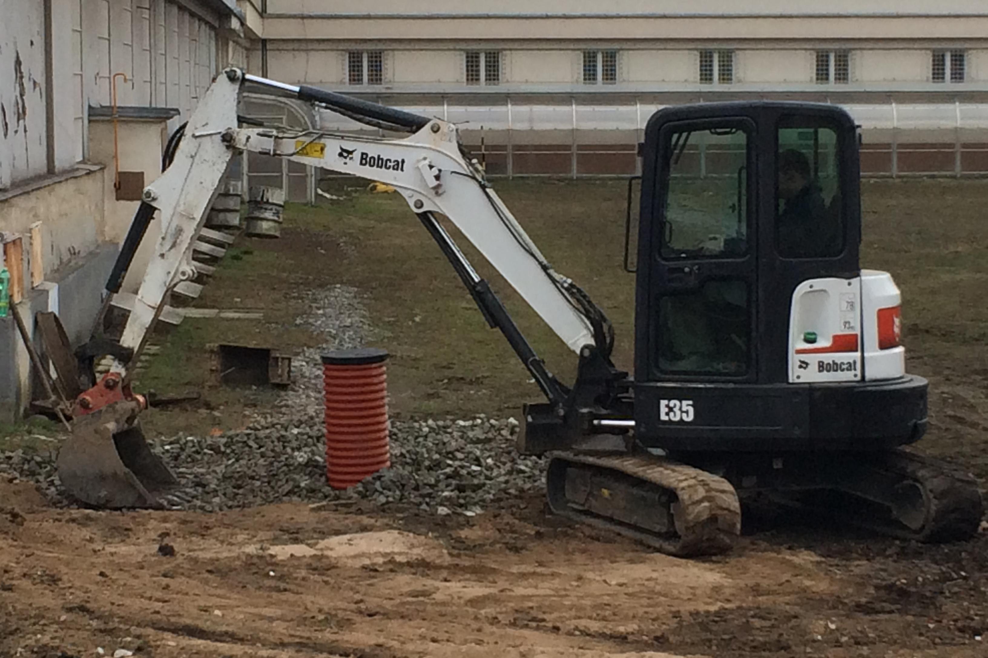 Nováček - kontejnery