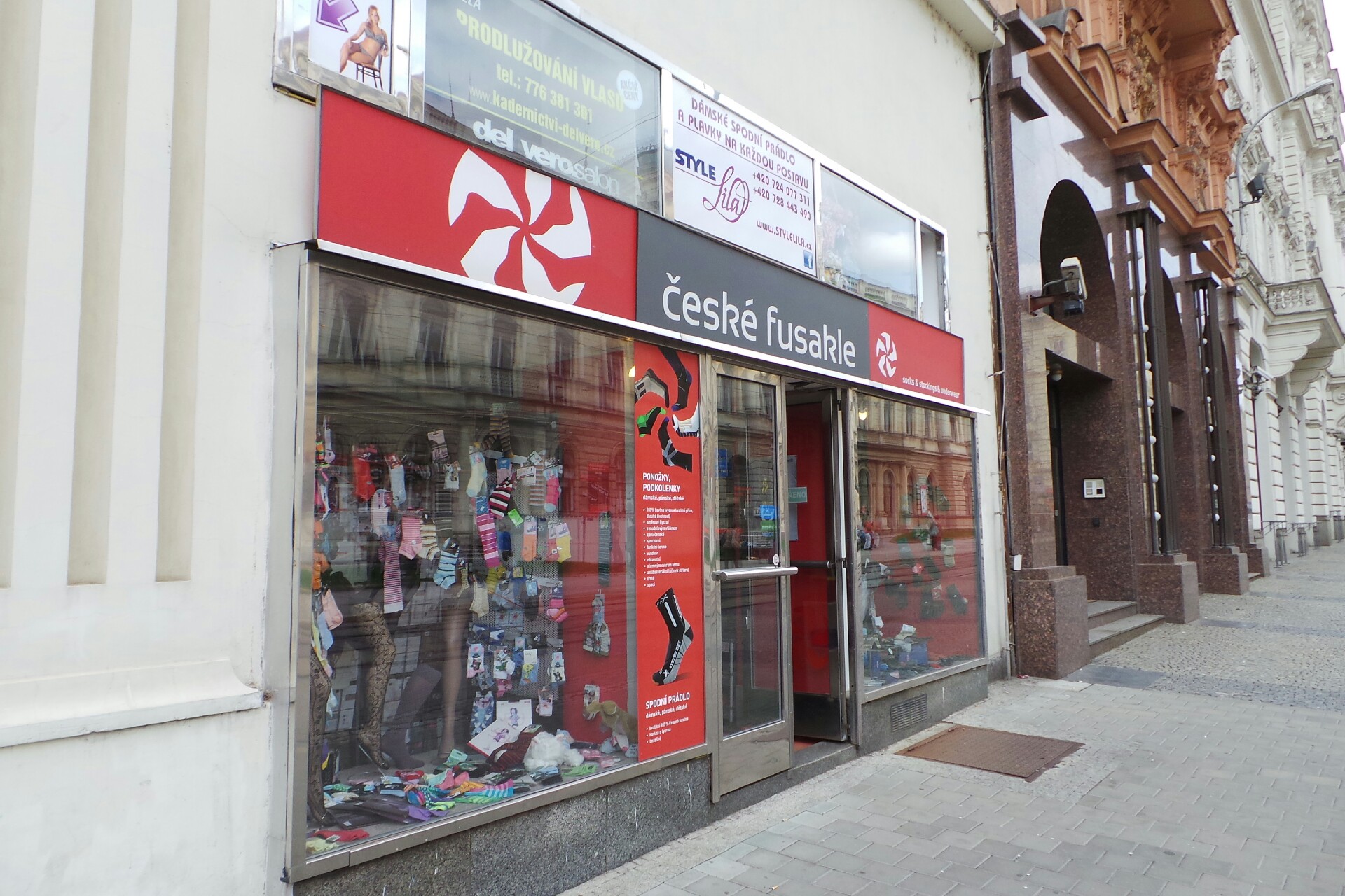 Zdeněk Šujan - Prodej ponožek