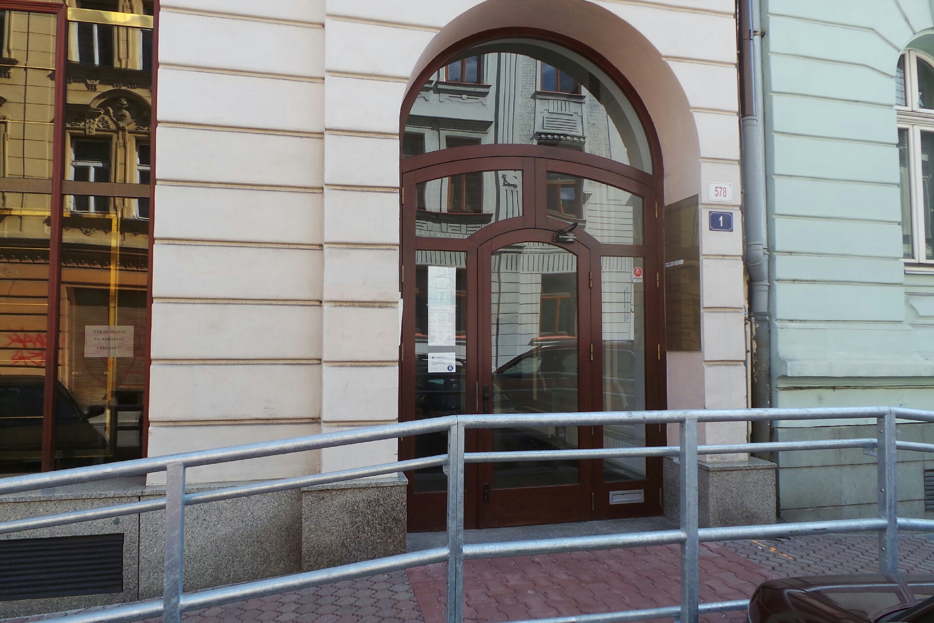 JUDr. Jiří Podhajský