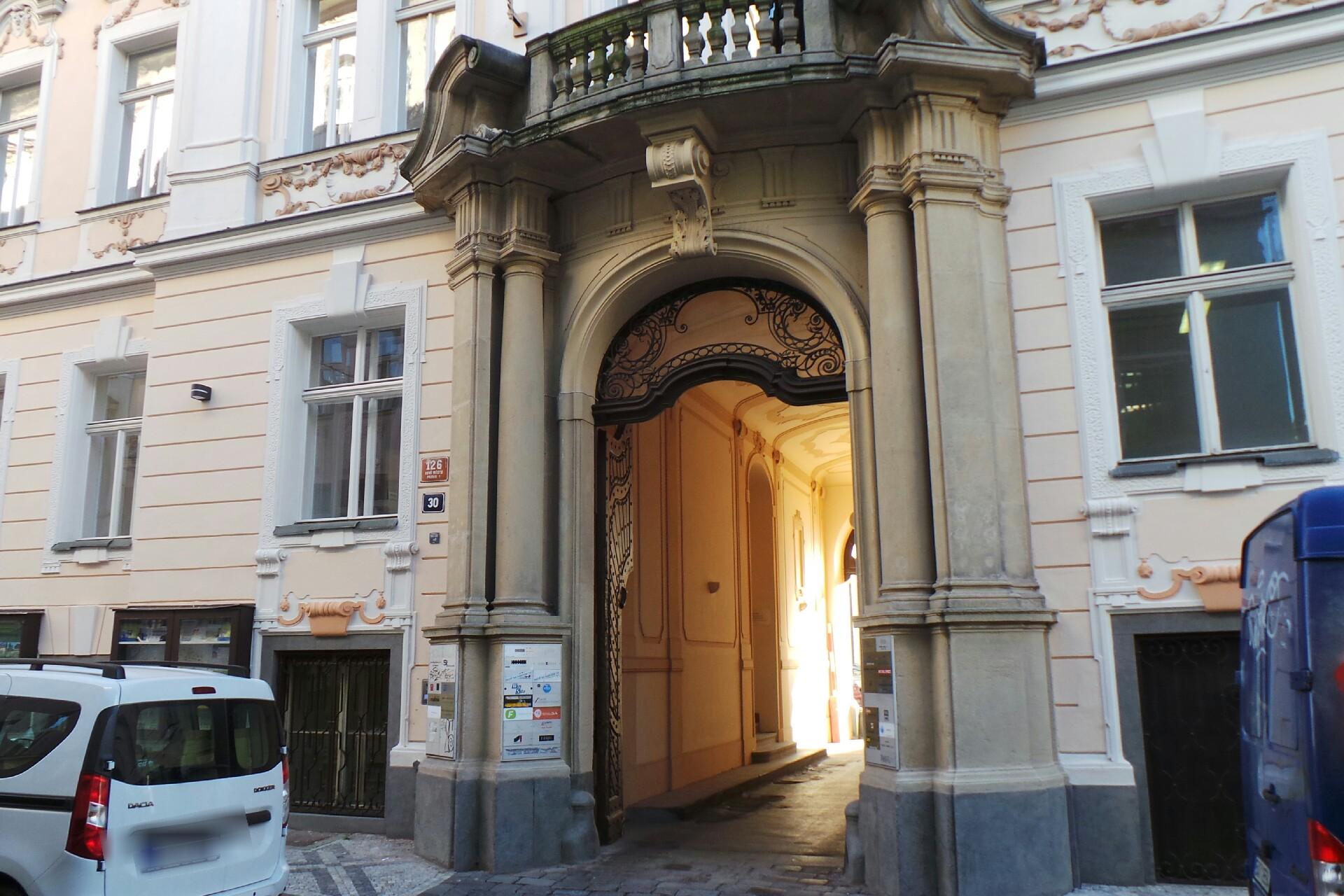 Crest Communications, a.s.