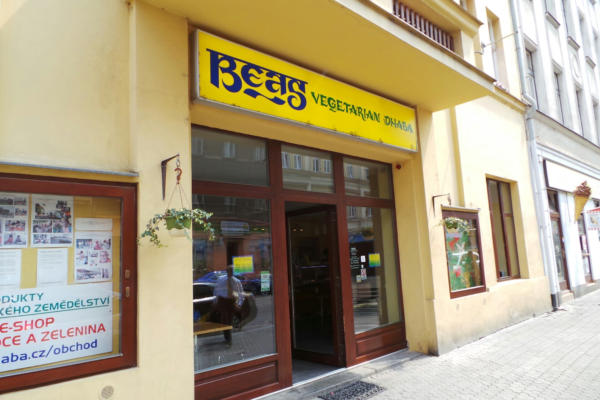 Beas Vegetarian Dhaba foto 1