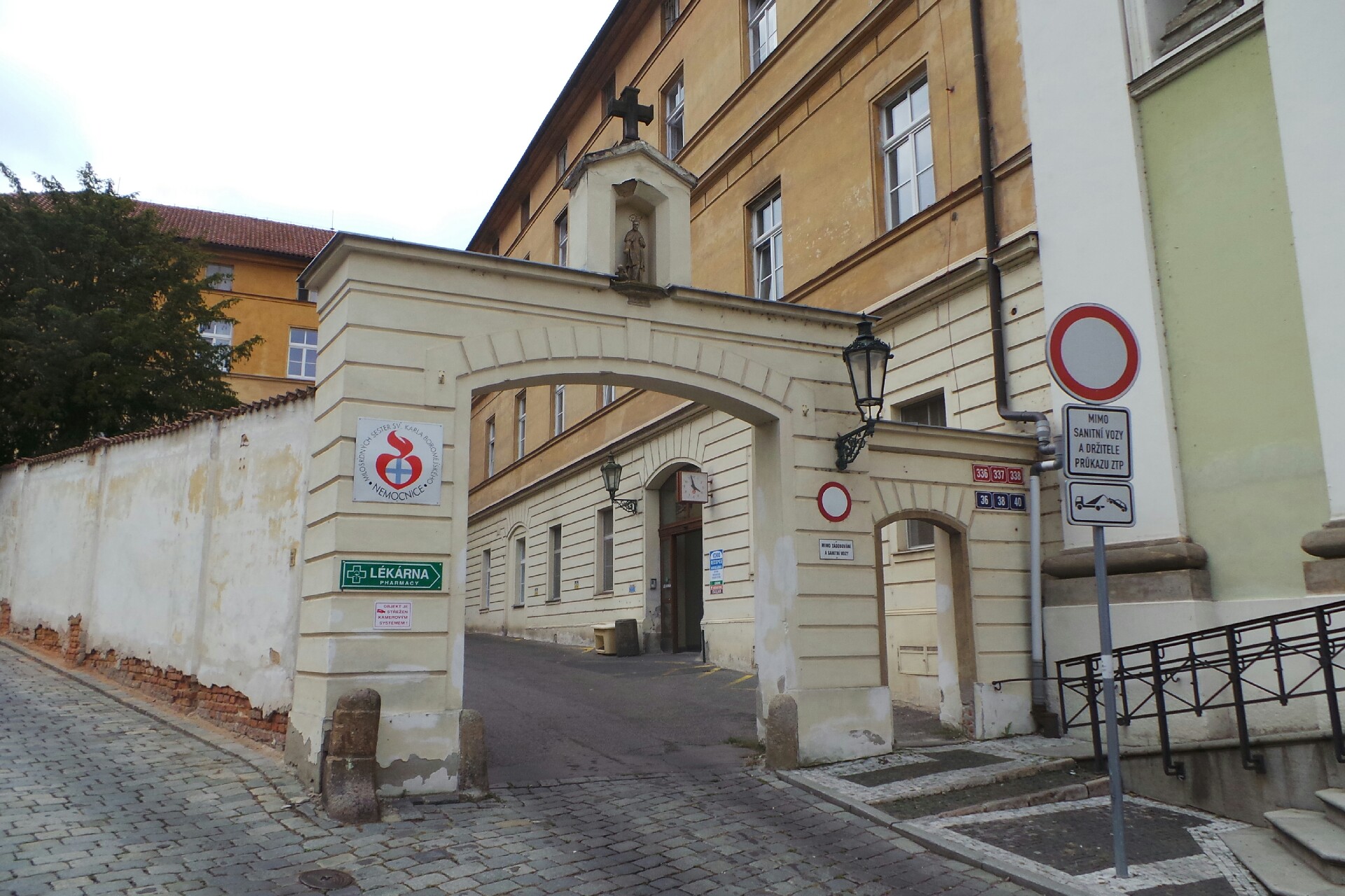 Interní oddělení - Nemocnice Milosrdných sester sv. Karla Boromejského v Praze