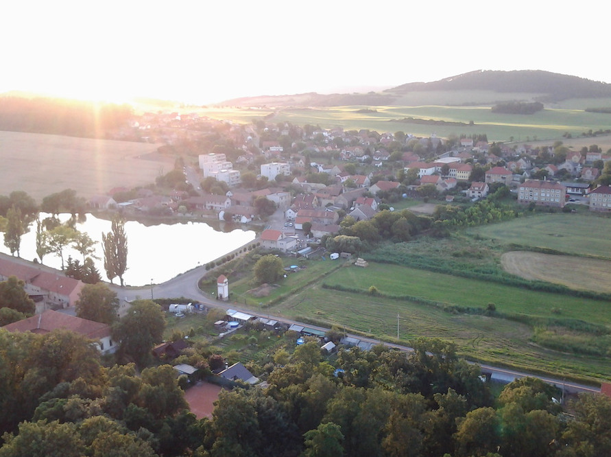 Tmaň - obecní úřad foto 2