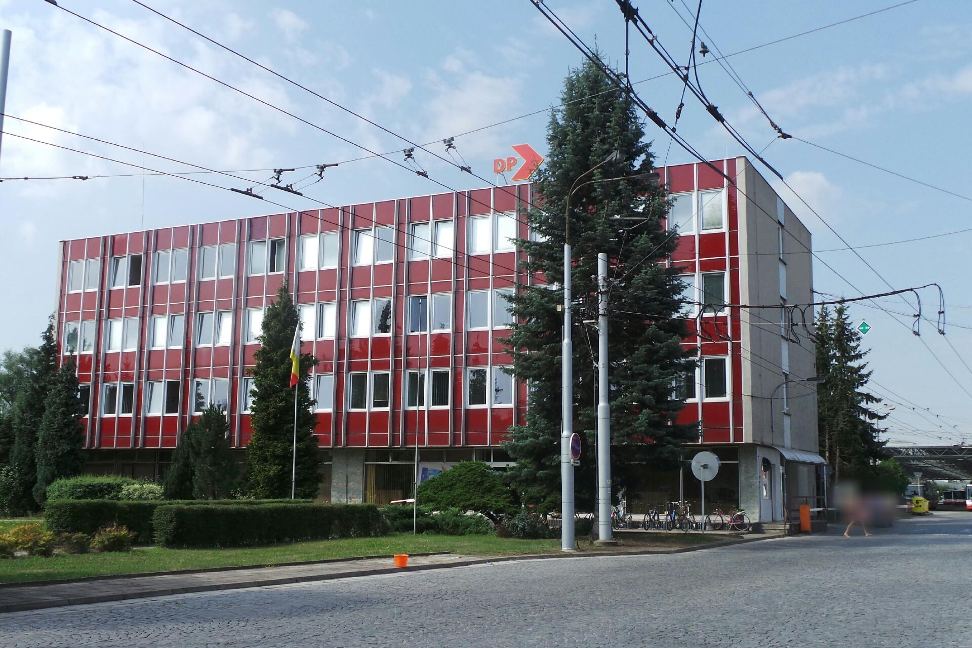 Autoservis Dopravní podnik města Hradce Králové