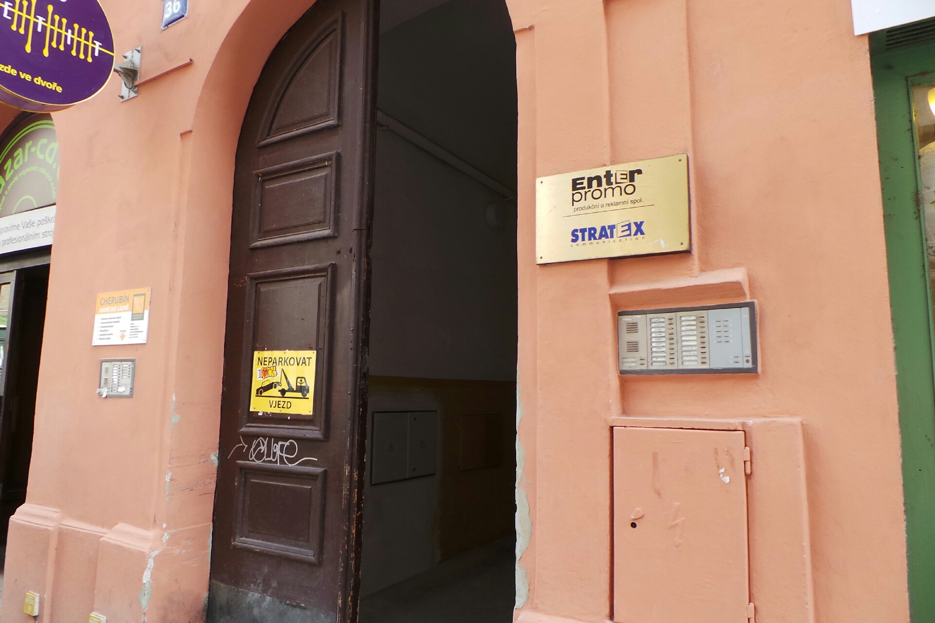 STRATEX COMMUNICATION, spol. s r.o.