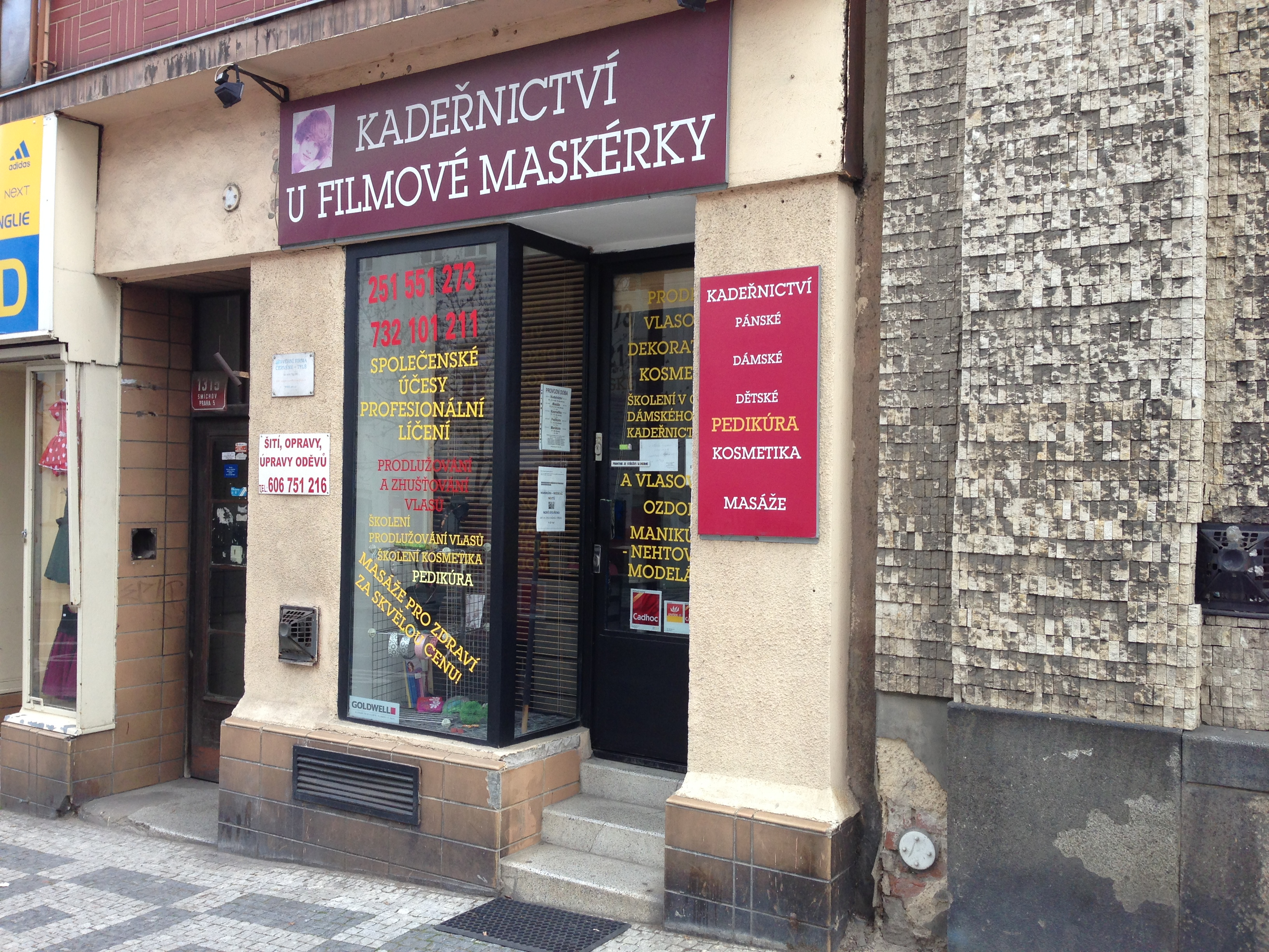 Kadeřnictví U filmové maskérky