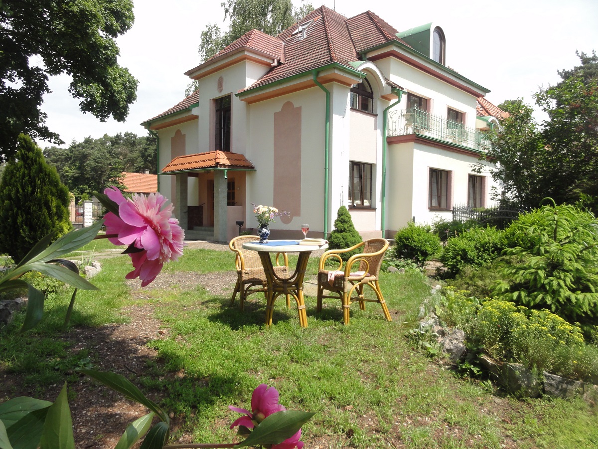 Hotel Bor