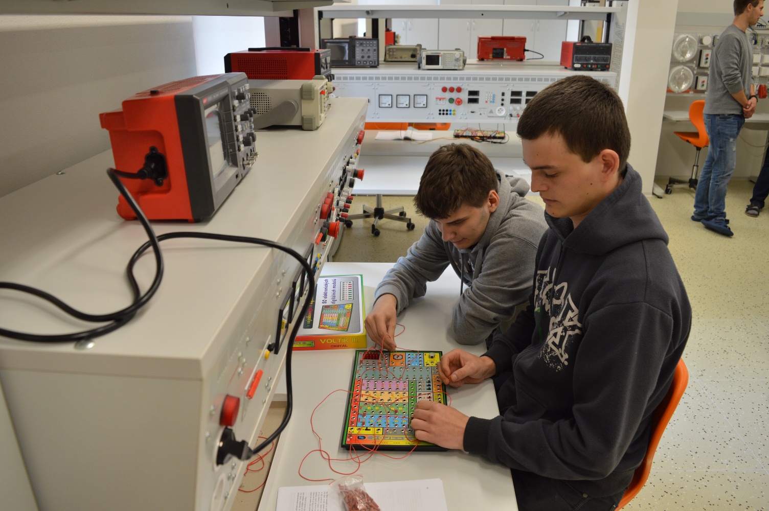 VOŠ, SPŠ automobilní a technická České Budějovice foto 3