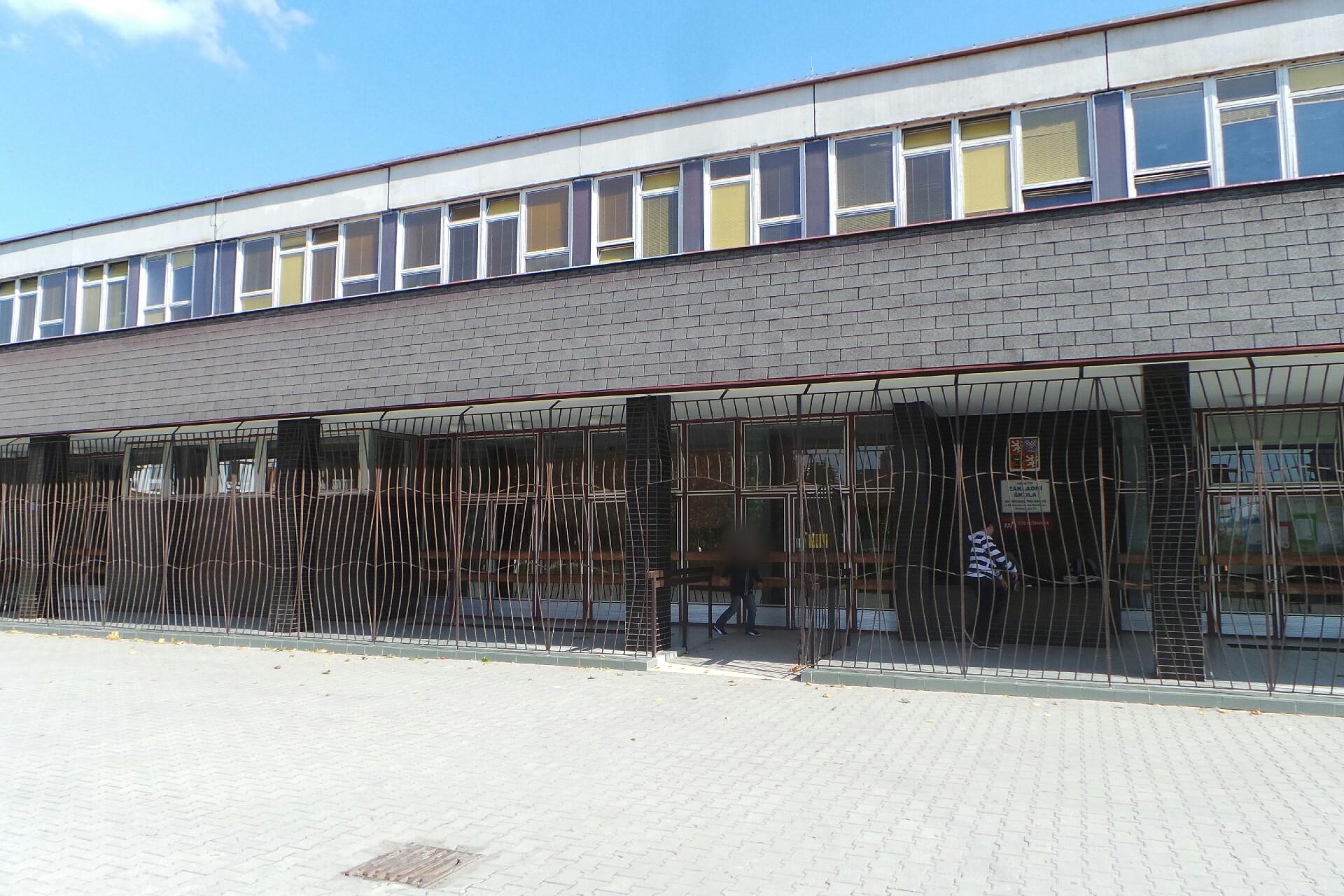 Fakultní základní škola dr. Milady Horákové a Mateřská škola Olomouc, Rožňavská 21, příspěvková organizace