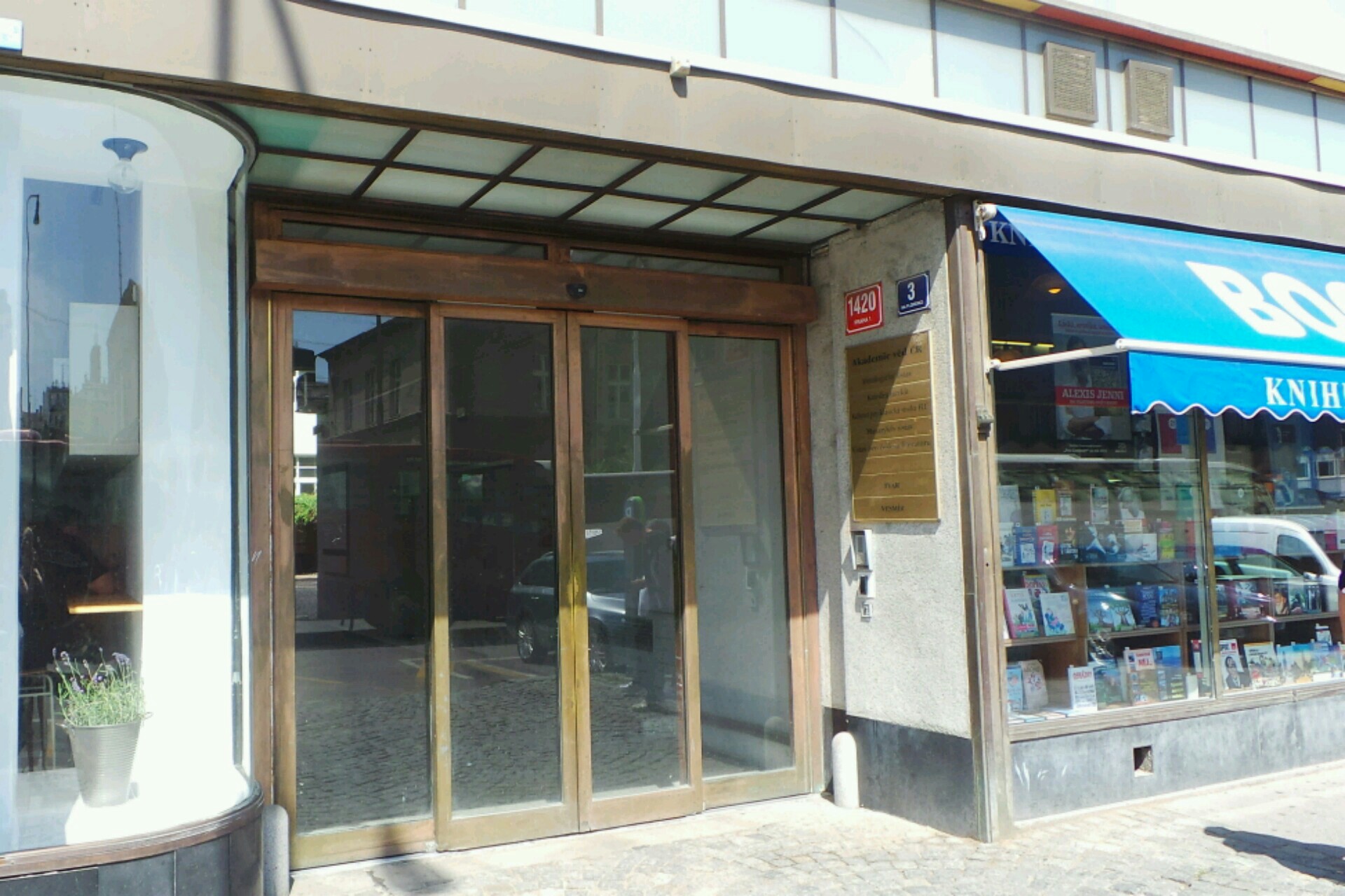 Ústav pro jazyk český AV ČR