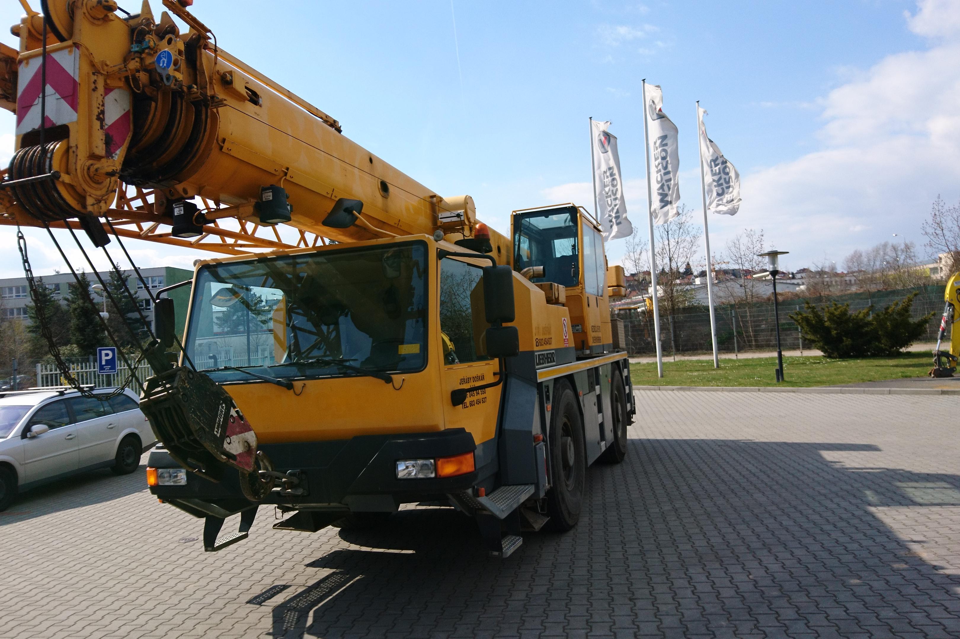 Autojeřáby Roman Dostál