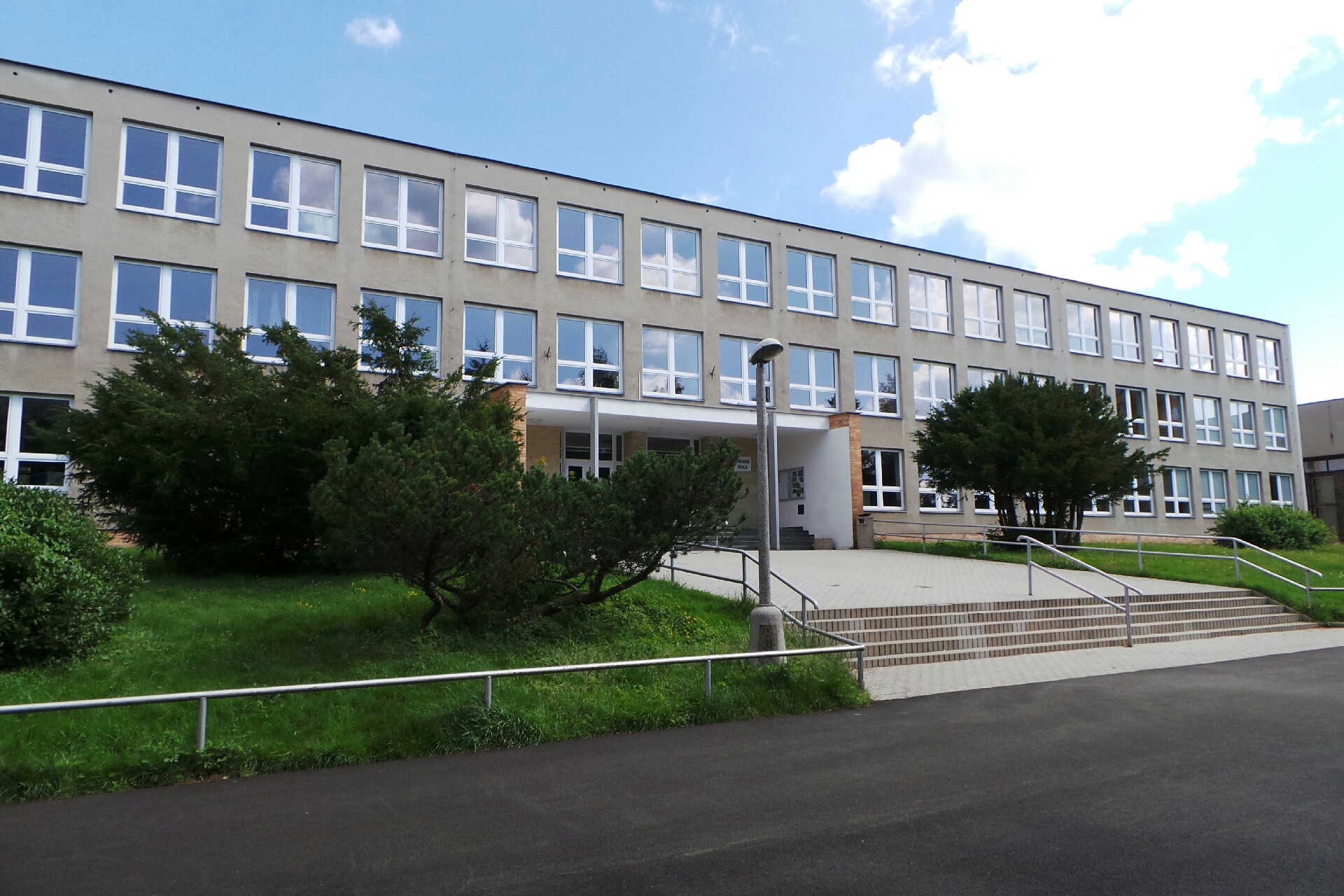 Základní škola Tanvald, Sportovní 576, příspěvková organizace