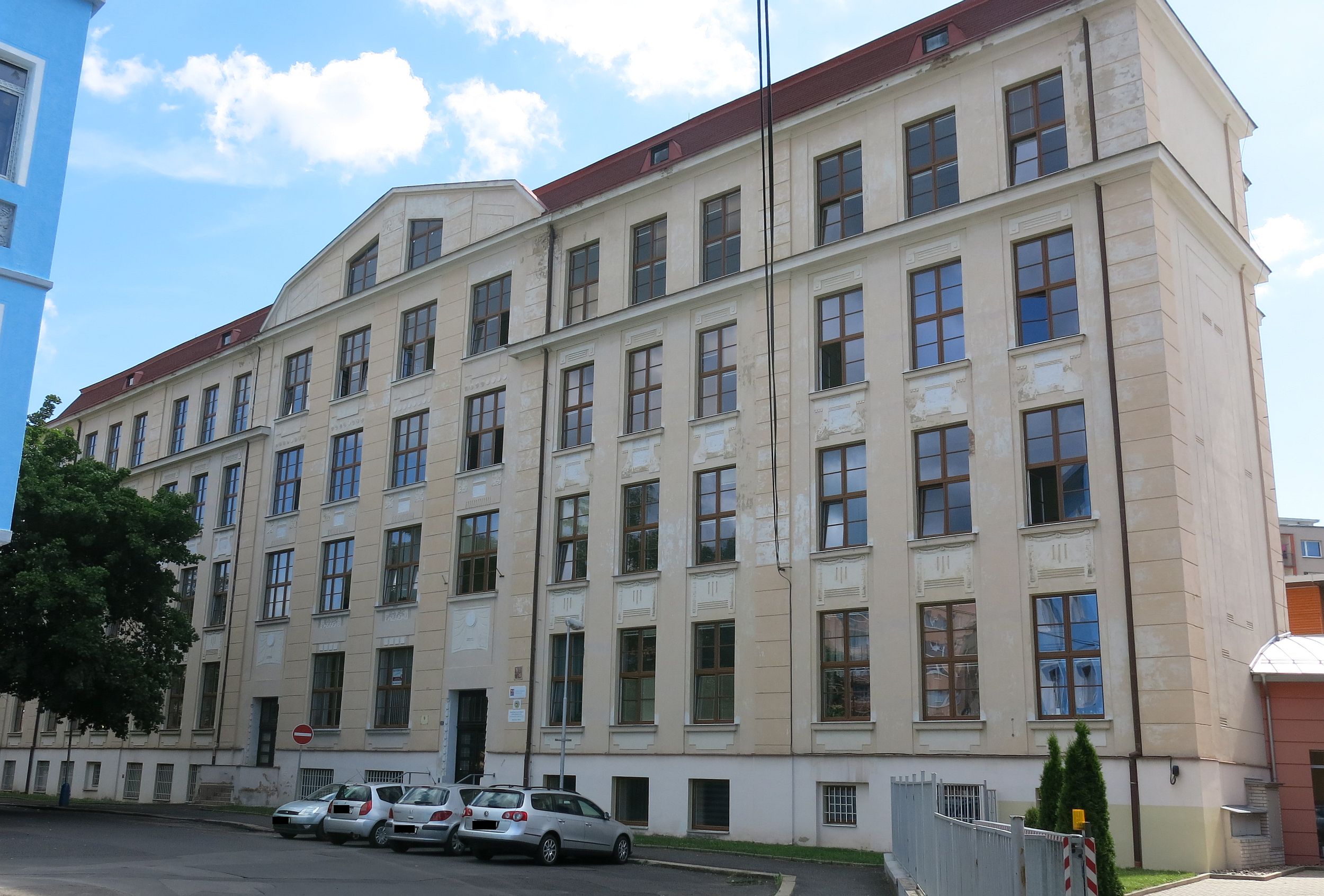 Hotelová škola, Obchodní akademie a Střední průmyslová škola, Teplice