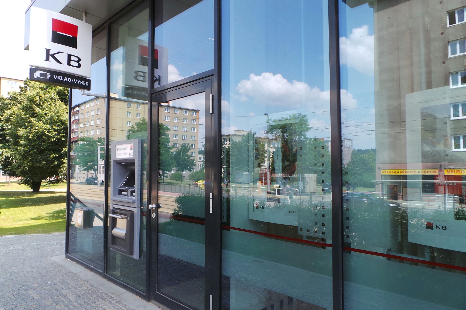 Bankomat Komerční banky foto 1