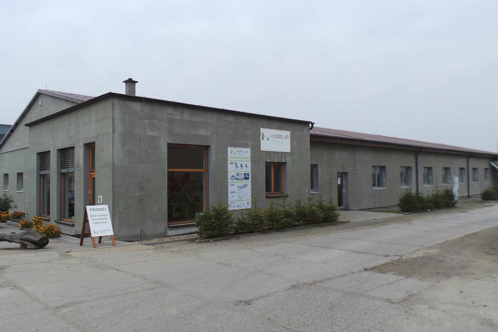 HOŘEJŠÍ interiéry