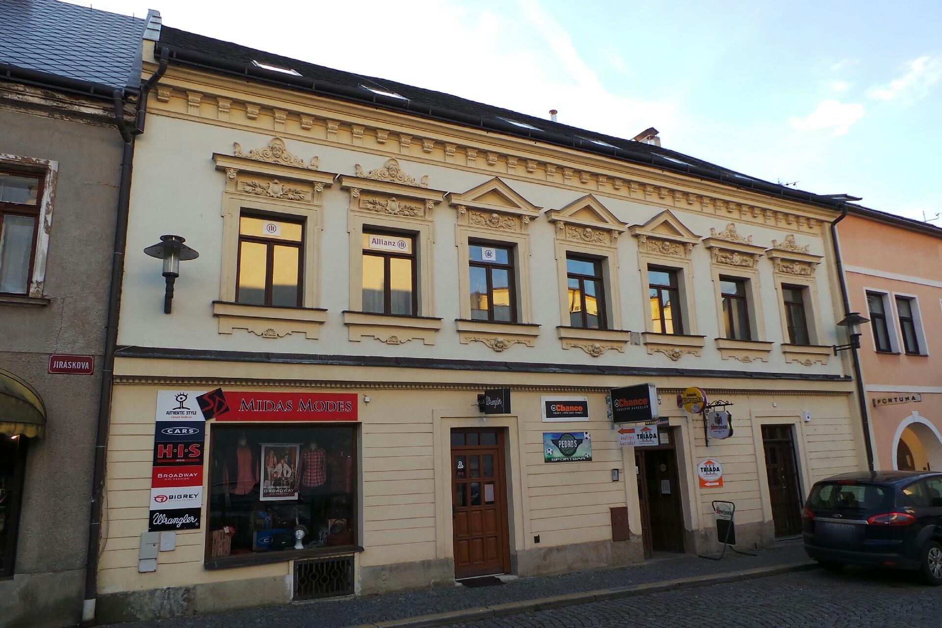 Triáda realitní kancelář