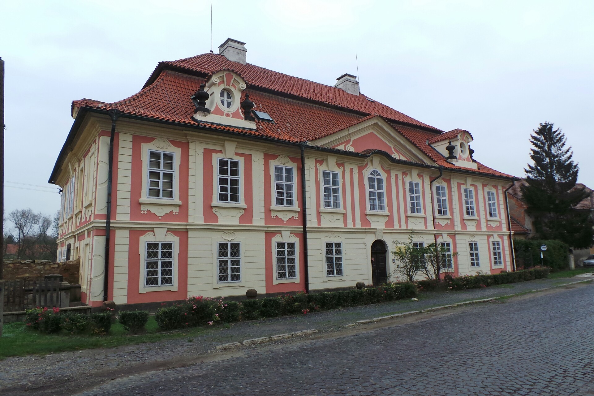 Římskokatolická farnost Zlonice