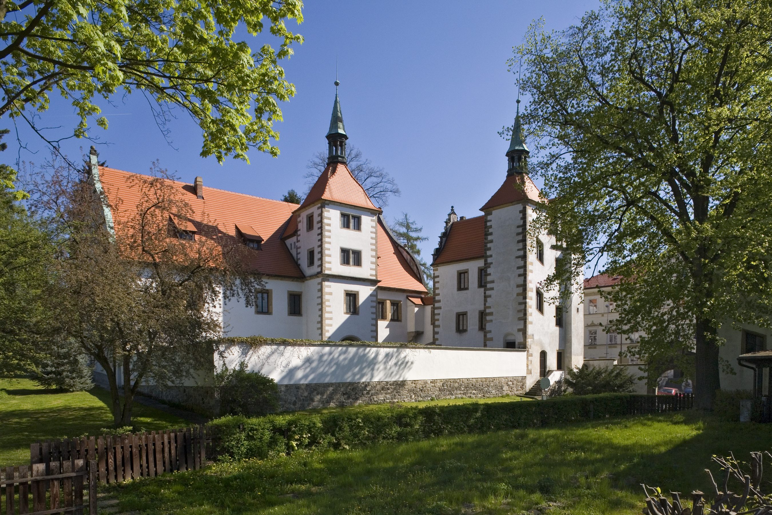 Státní zámek Benešov nad Ploučnicí foto 4