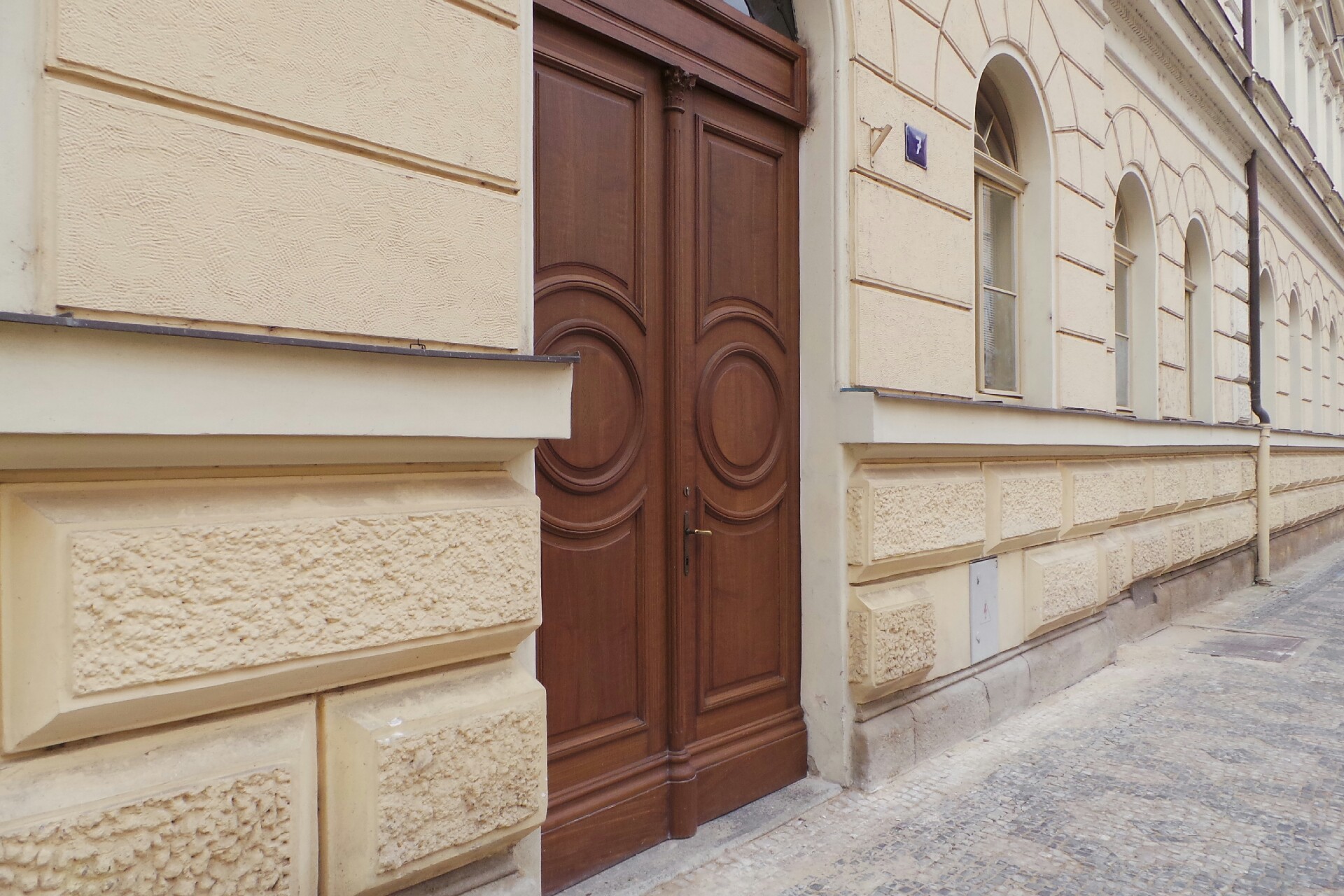 Malostranské gymnázium, Praha 1, Josefská 7