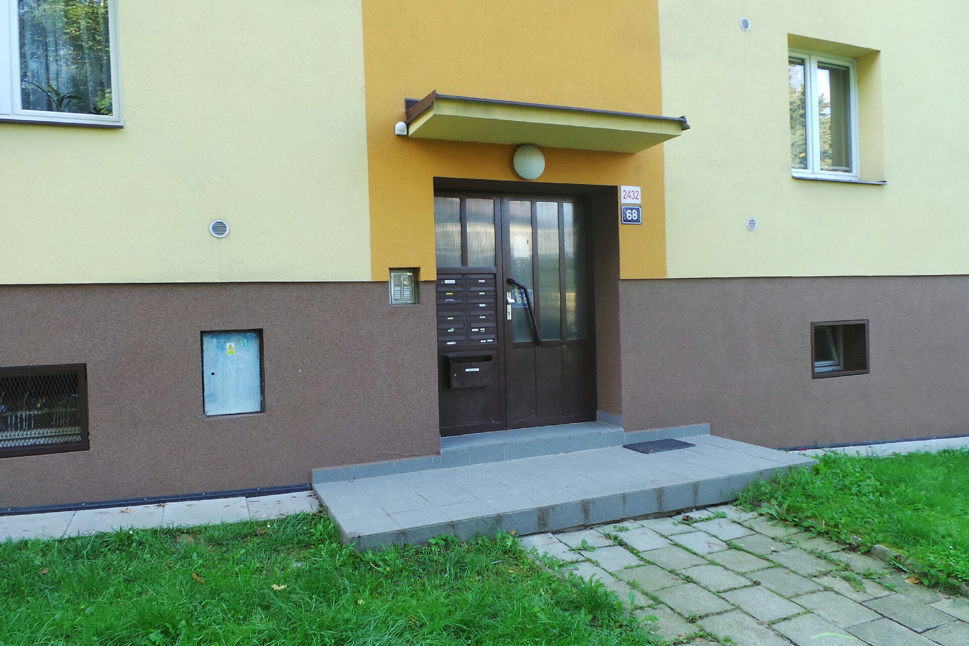 Úklid společných prostor domů Yvona Bořutová