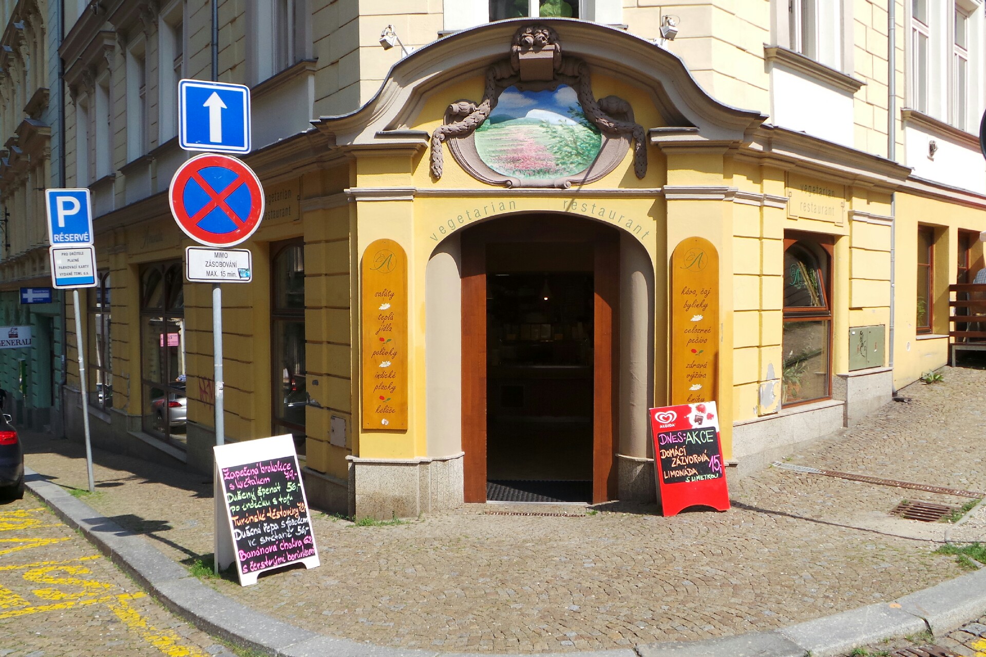 Vegetariánská restaurace Ánanda