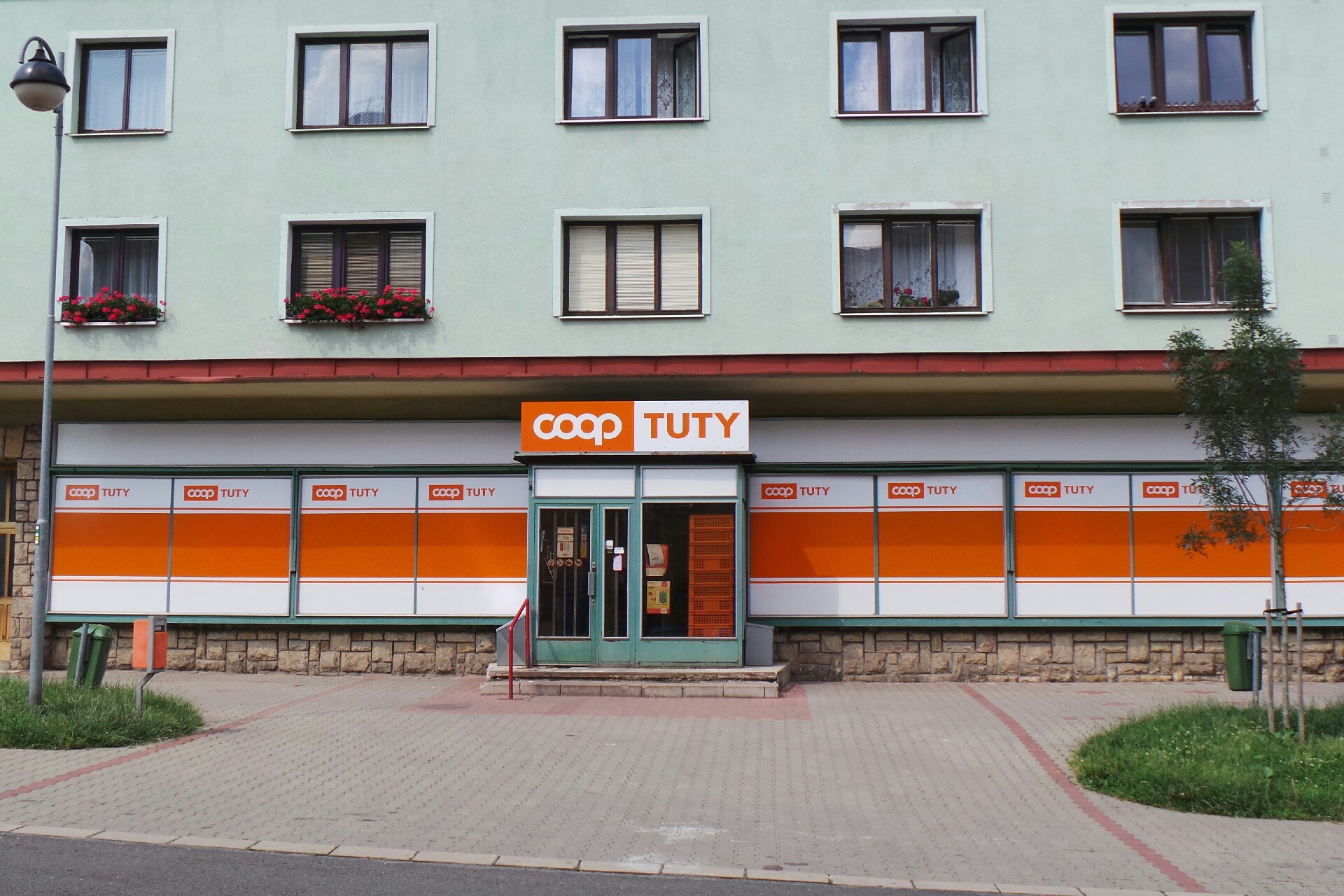 COOP Dvůr Králové n. L., družstvo